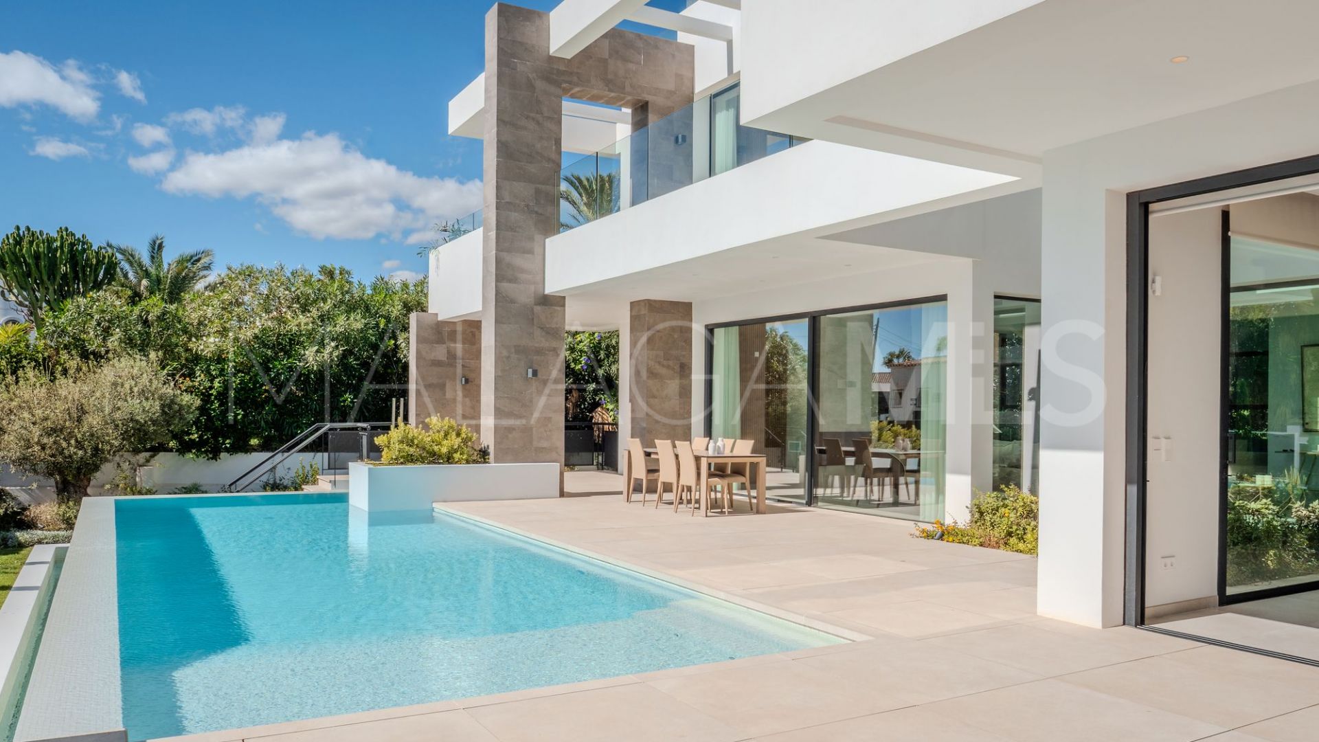 Villa for sale in Marbesa