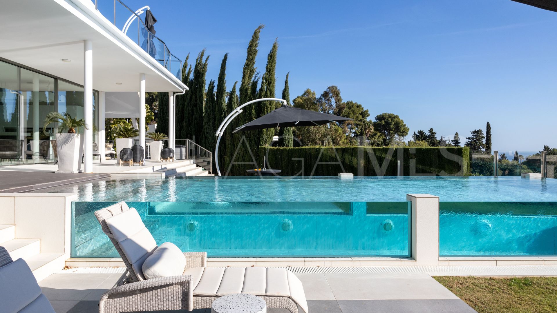 Se vende villa de 4 bedrooms in Benalmadena