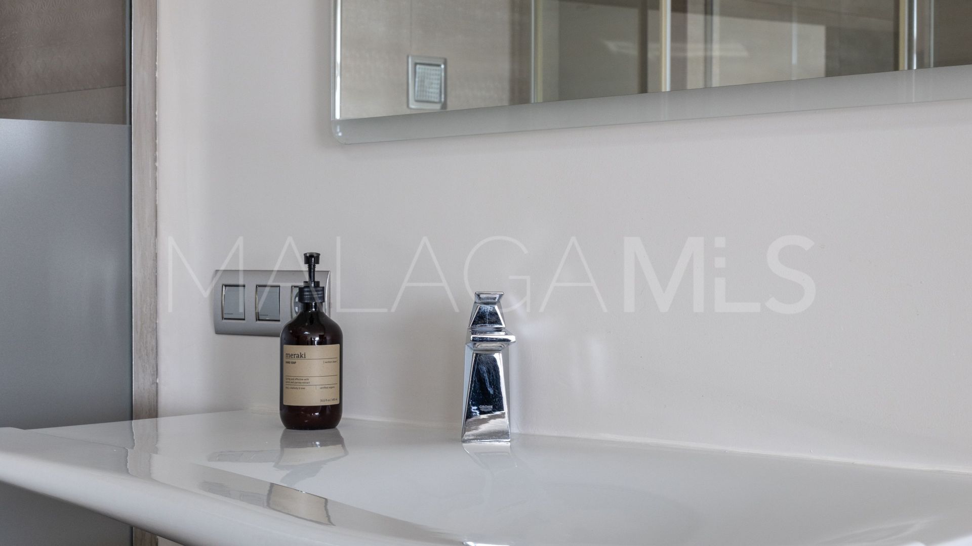 Se vende villa de 4 bedrooms in Benalmadena