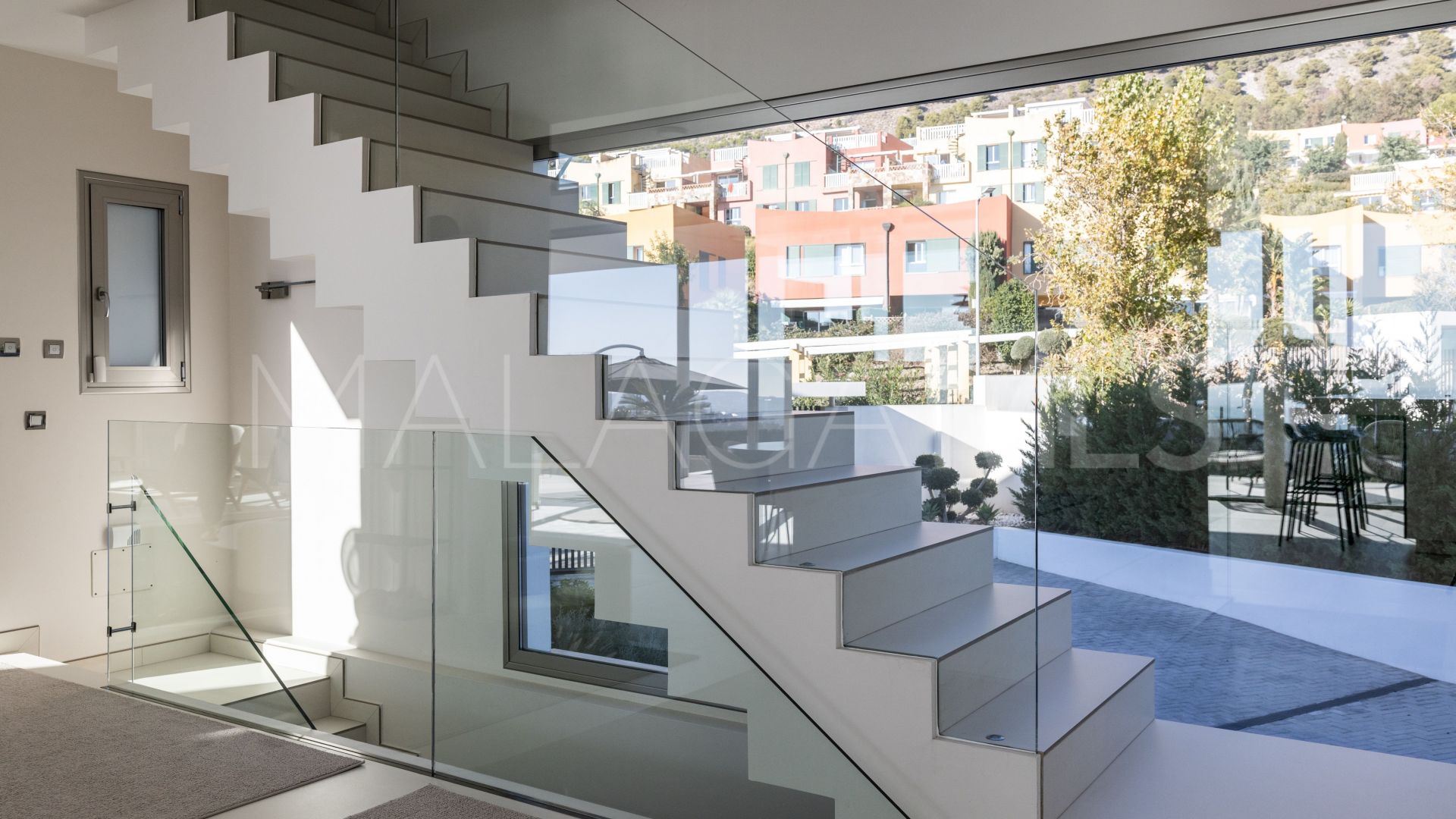 Se vende villa de 4 bedrooms in Benalmadena