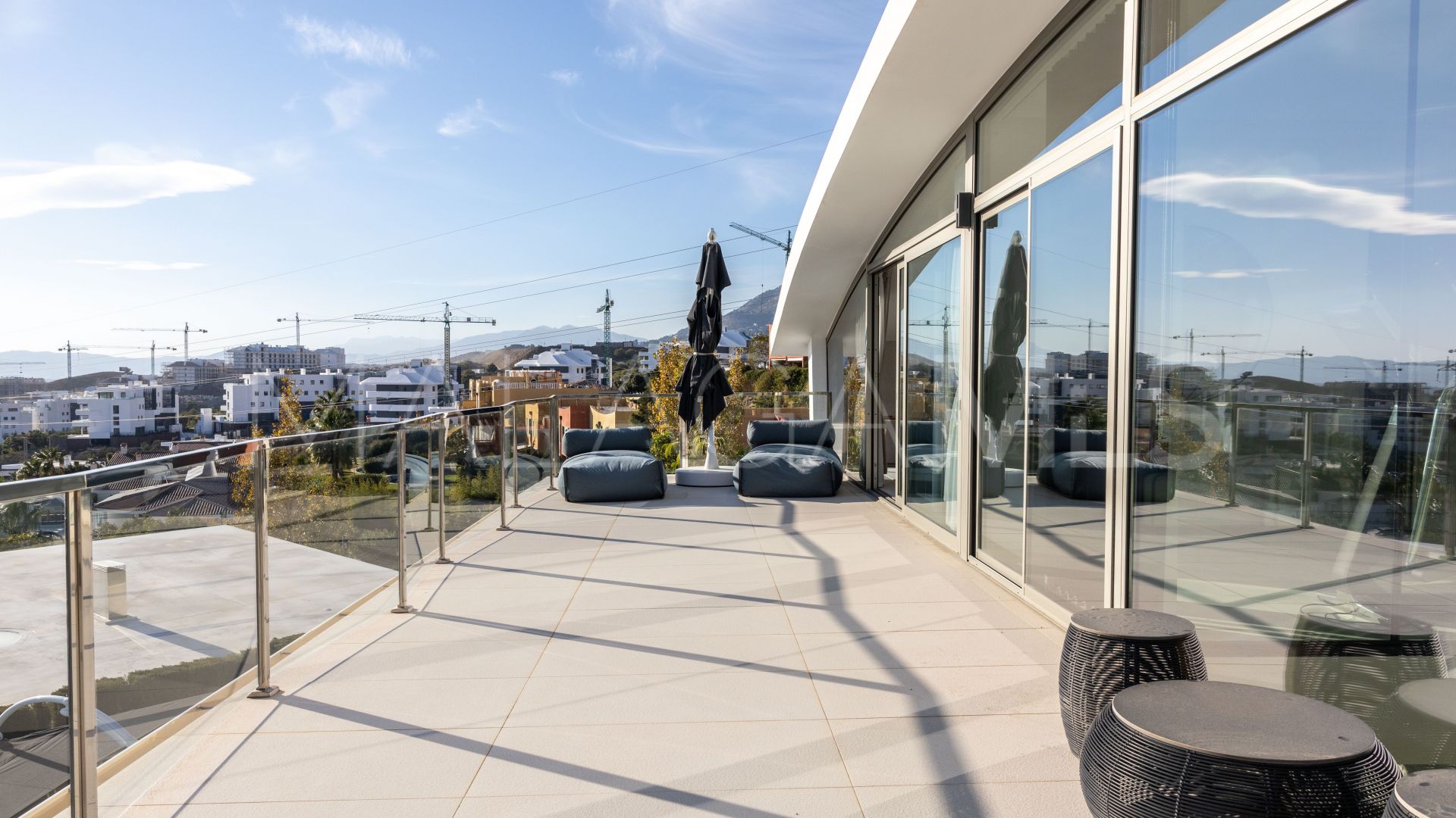 Se vende villa de 4 bedrooms in Benalmadena