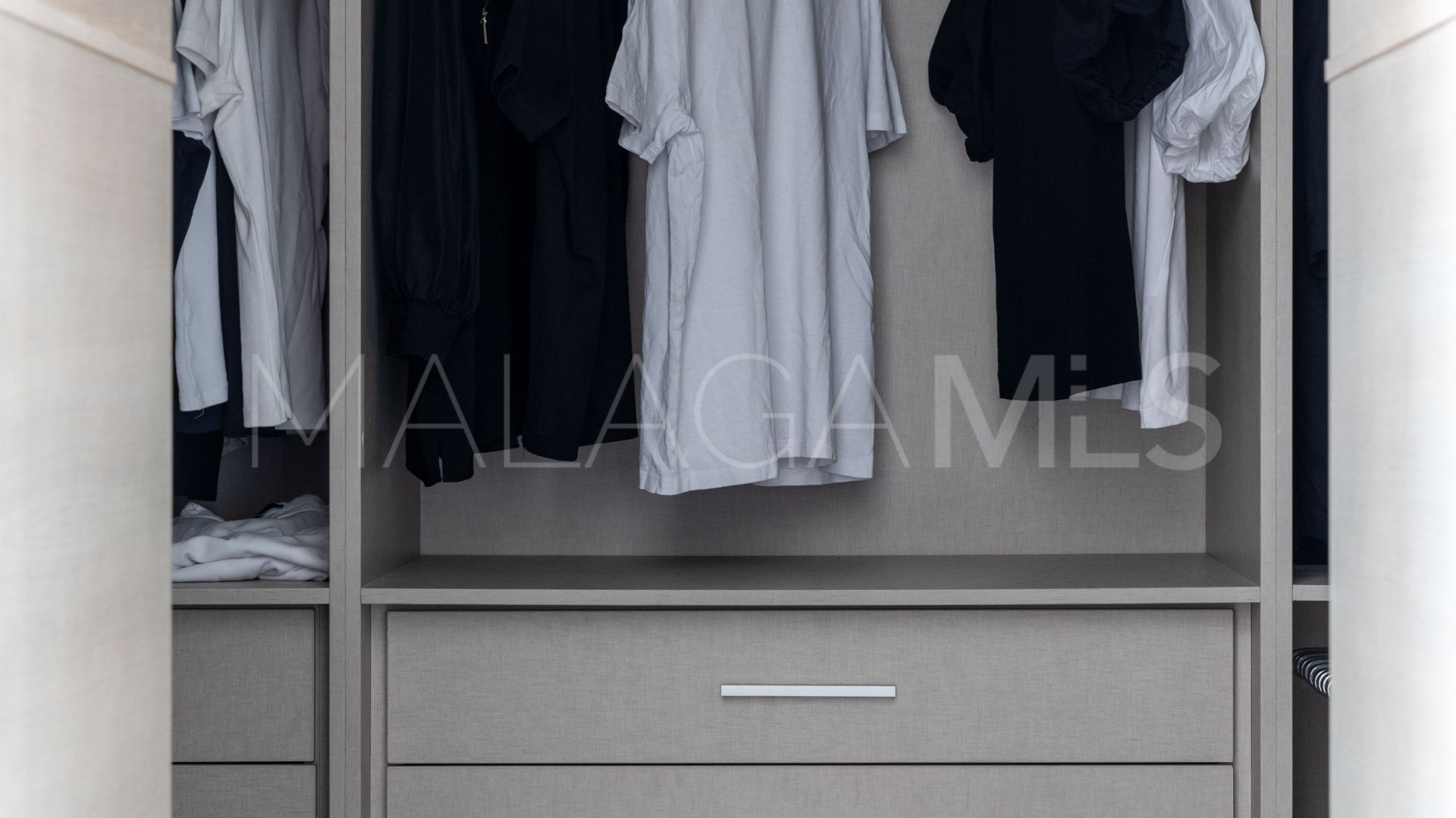 Se vende villa de 4 bedrooms in Benalmadena