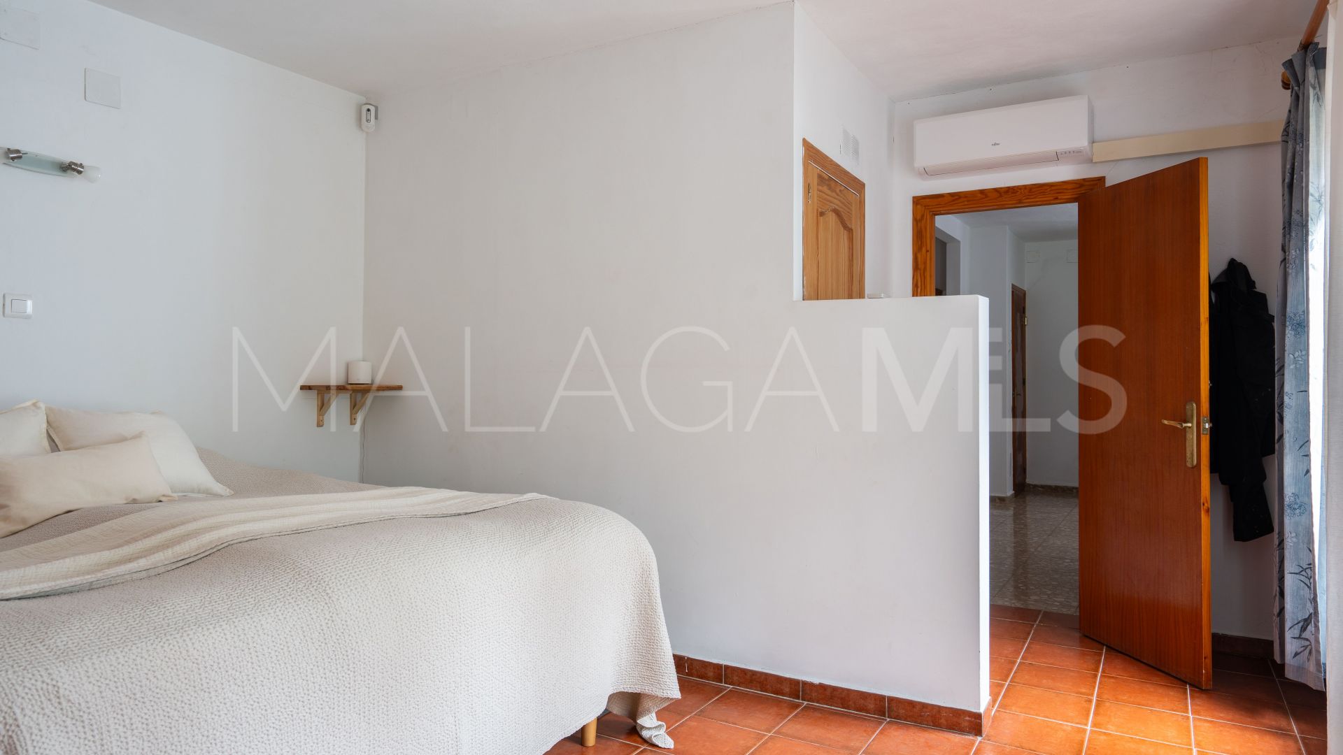 Finca for sale in Alhaurin el Grande with 3 bedrooms