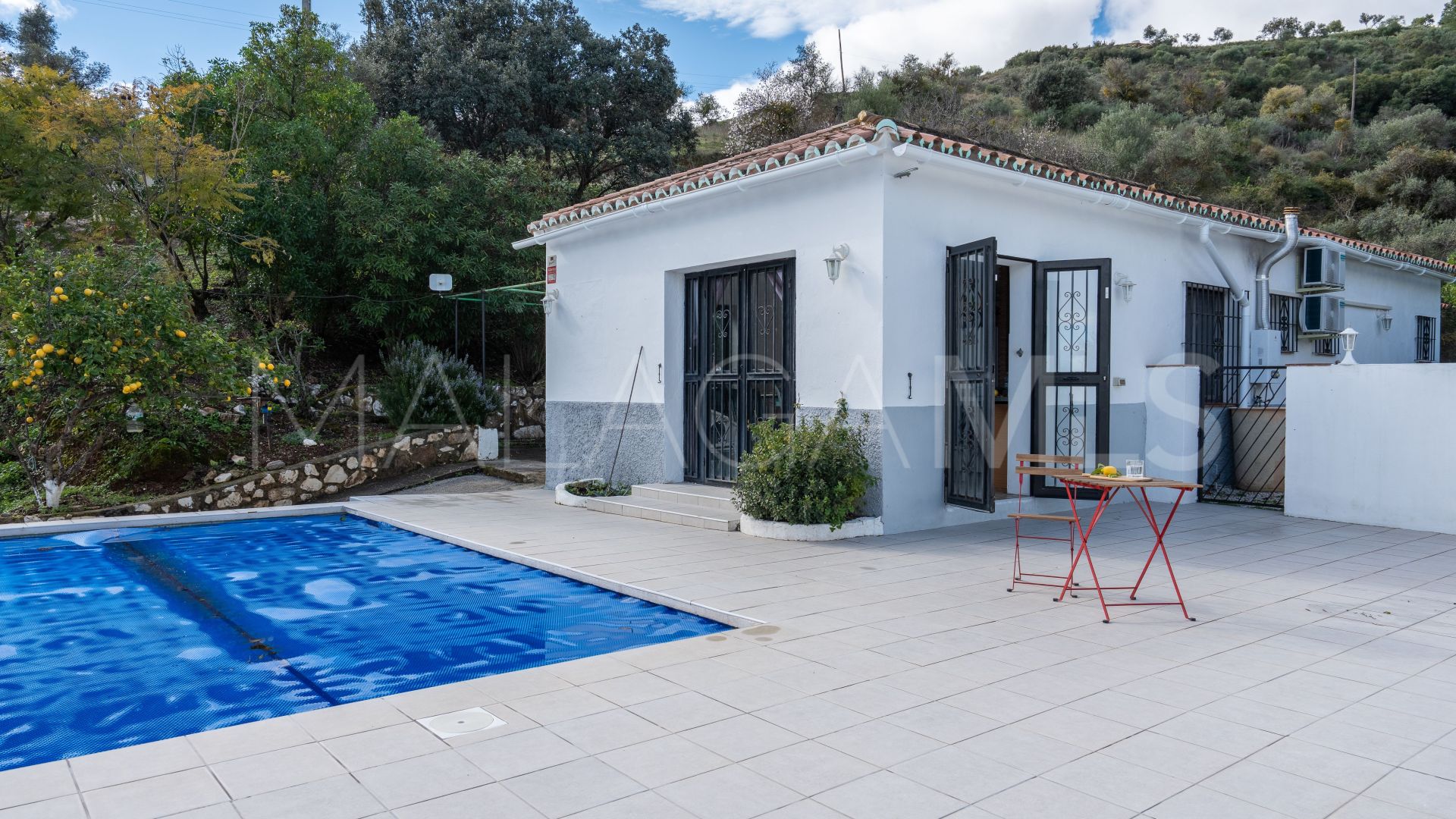 Finca for sale in Alhaurin el Grande with 3 bedrooms