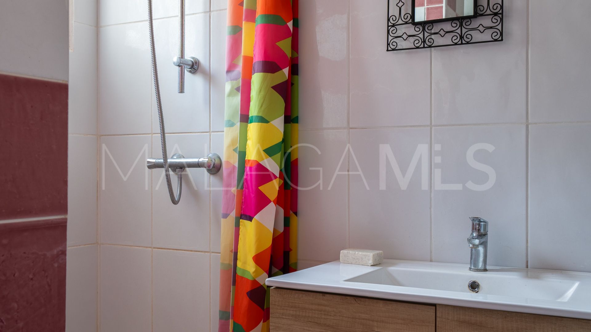 Finca for sale in Alhaurin el Grande with 3 bedrooms