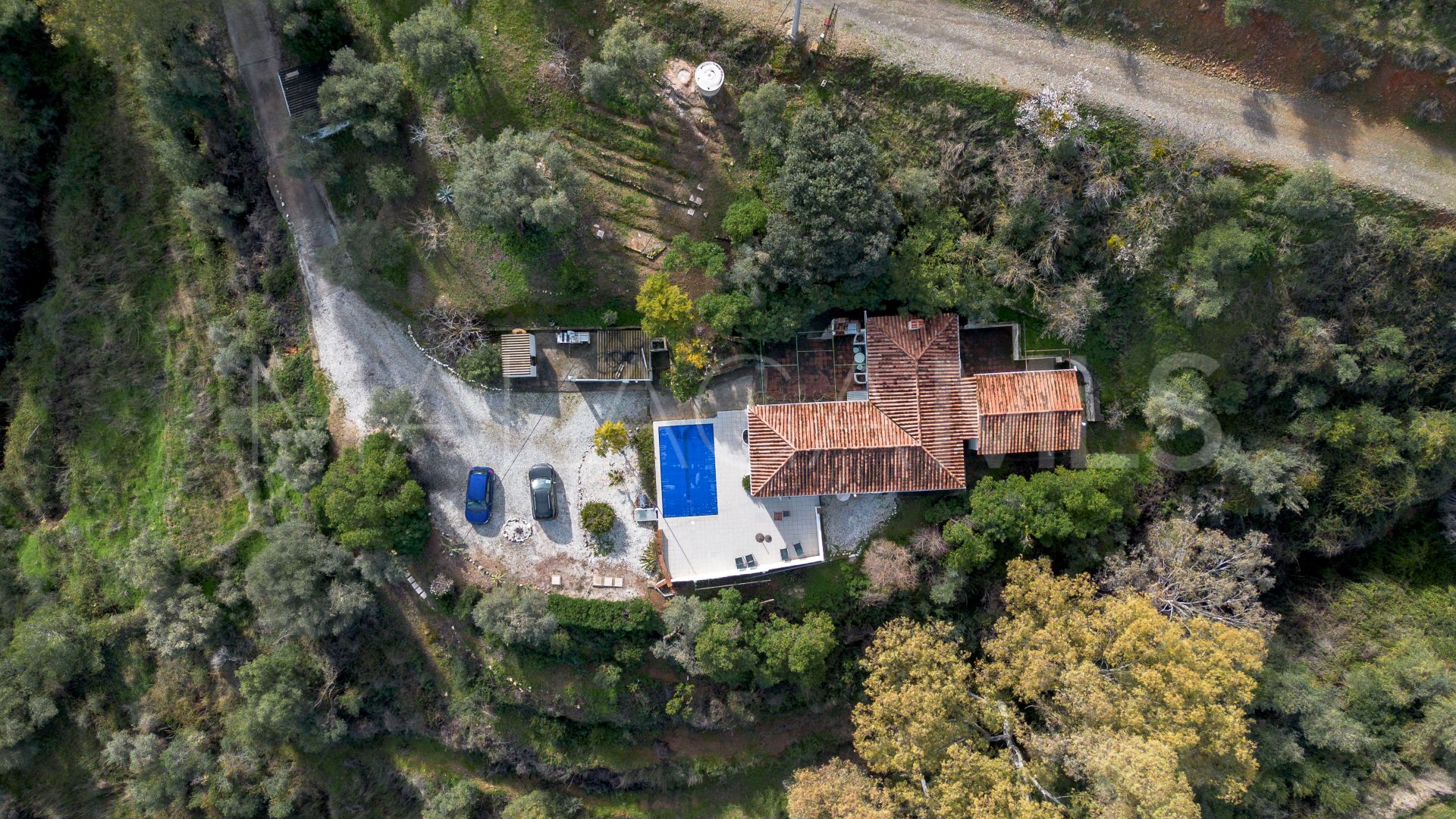 Finca for sale in Alhaurin el Grande with 3 bedrooms