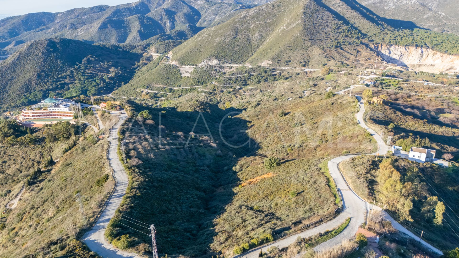 Tomt for sale in Ojen