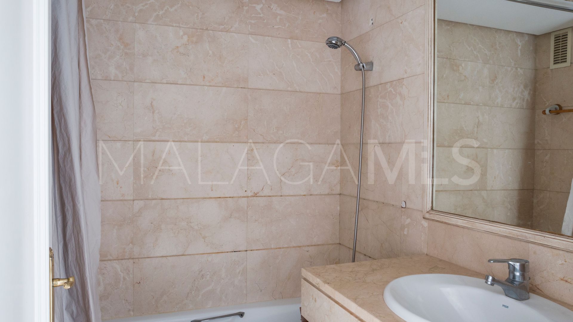 Lägenhet for sale in Marbella - Puerto Banus