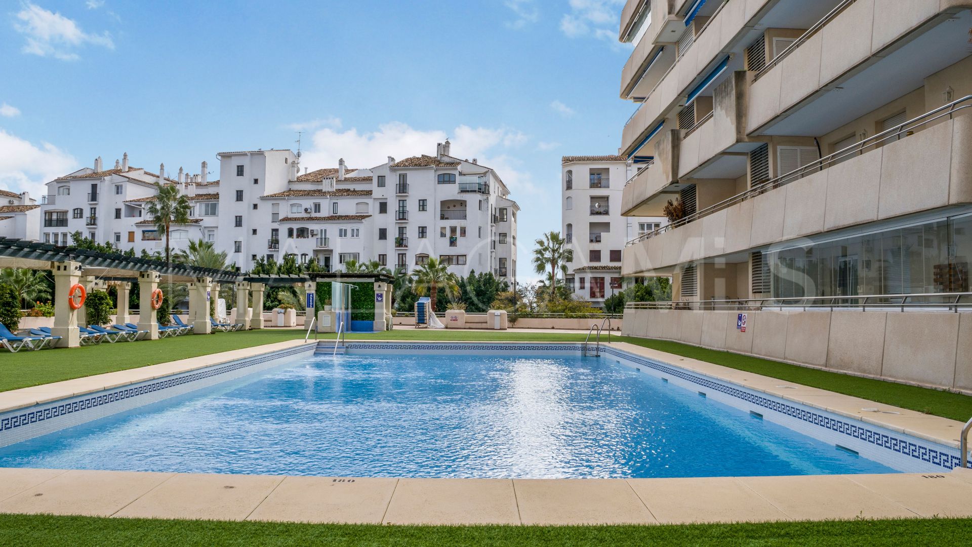 Lägenhet for sale in Marbella - Puerto Banus