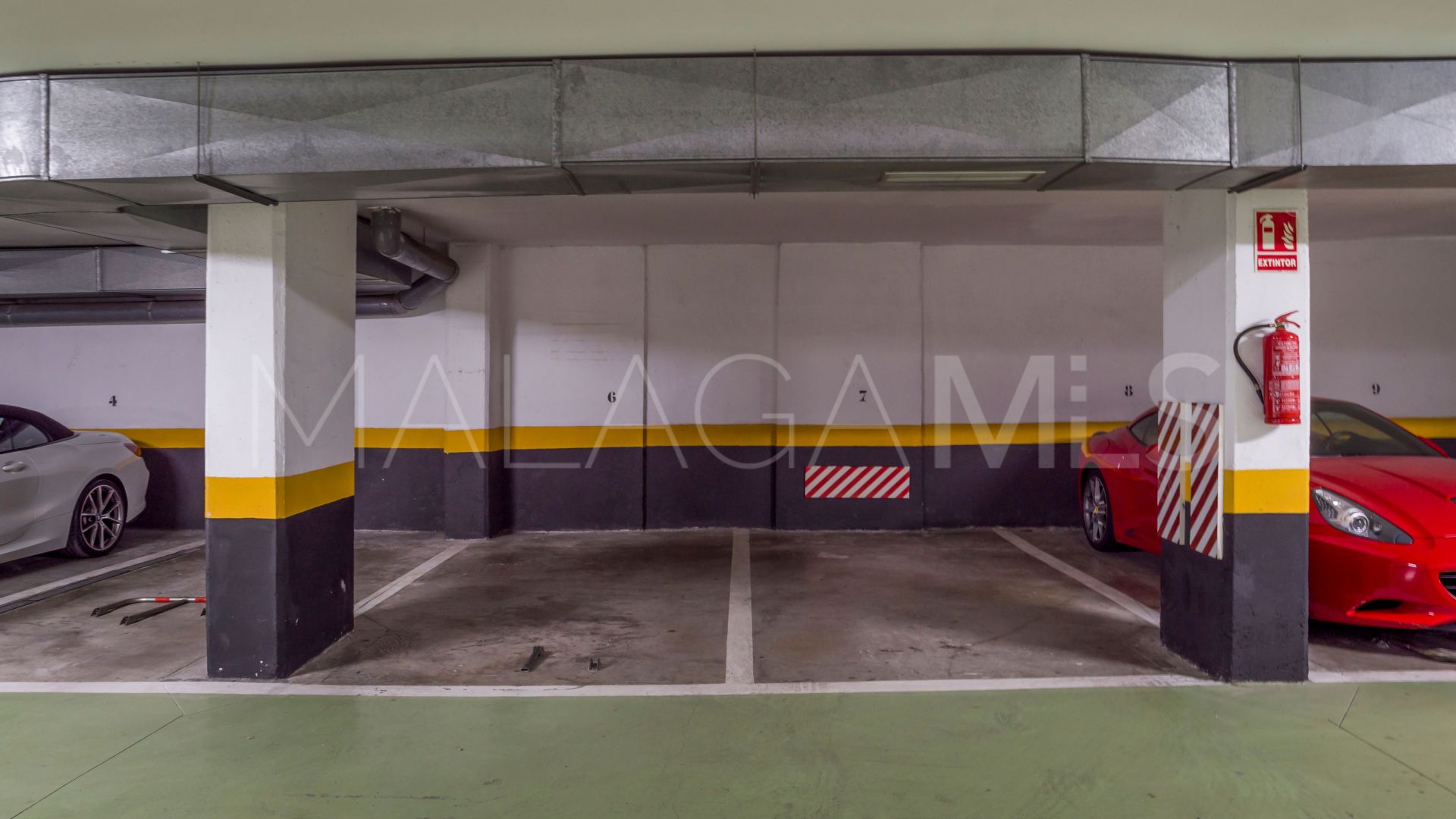 Lägenhet for sale in Marbella - Puerto Banus