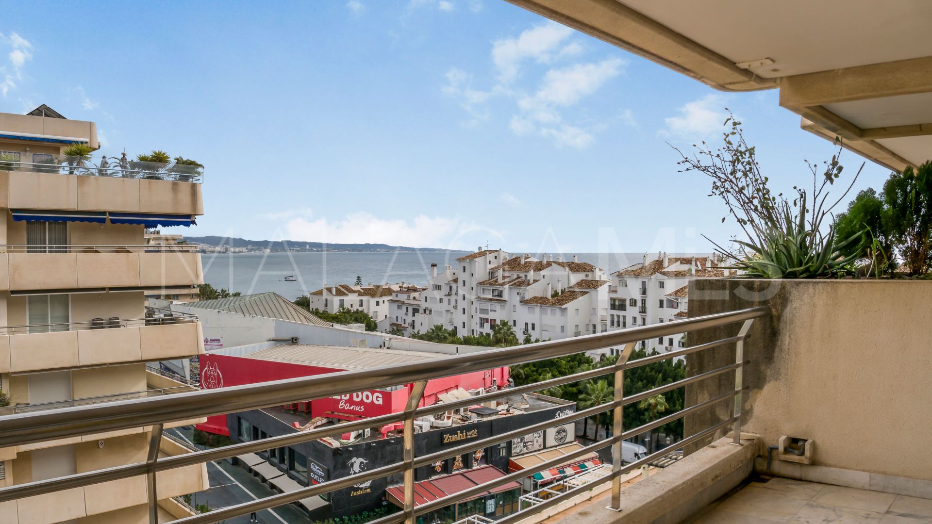 Lägenhet for sale in Marbella - Puerto Banus