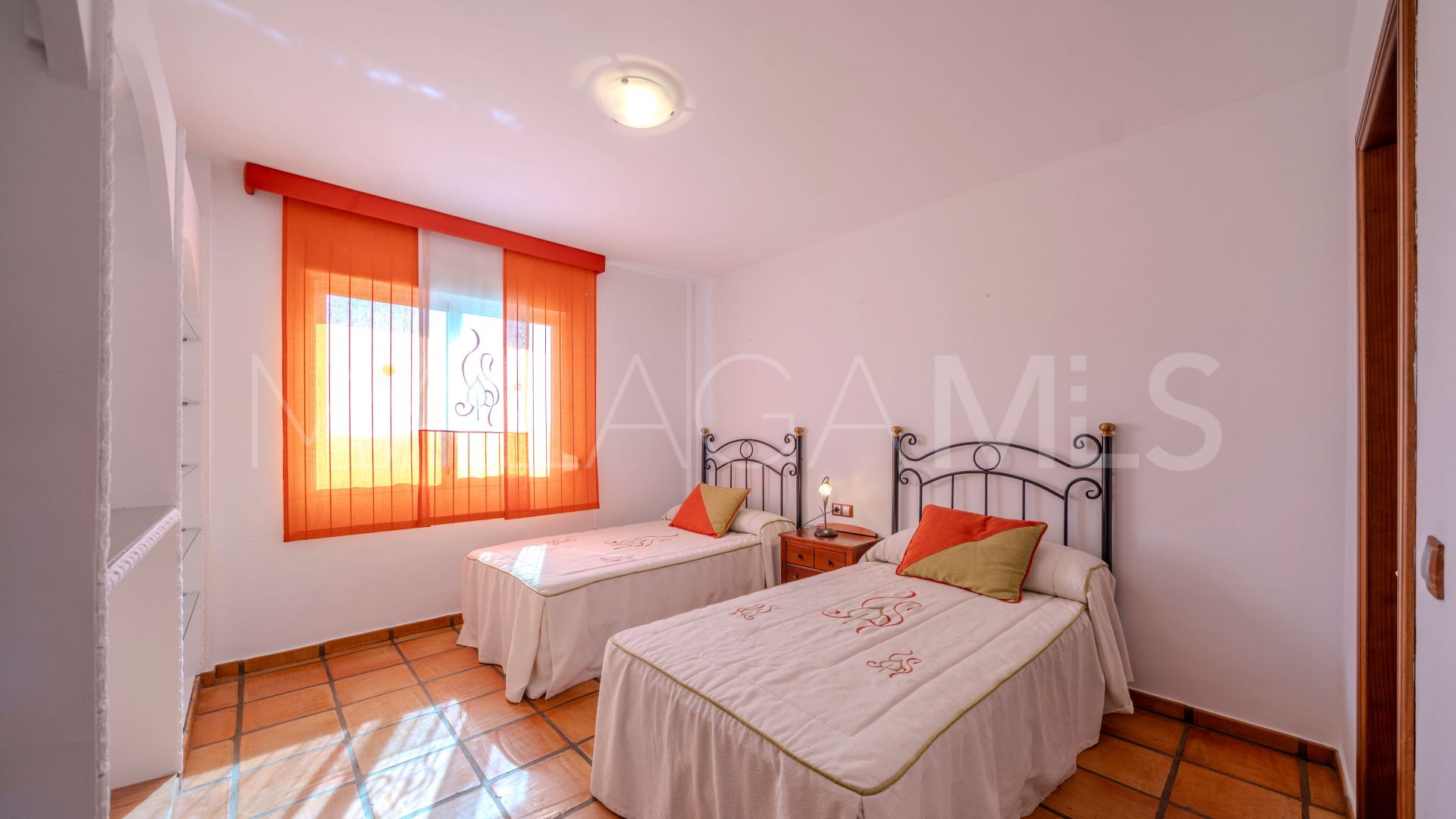 For sale Entrerrios semi detached house with 4 bedrooms