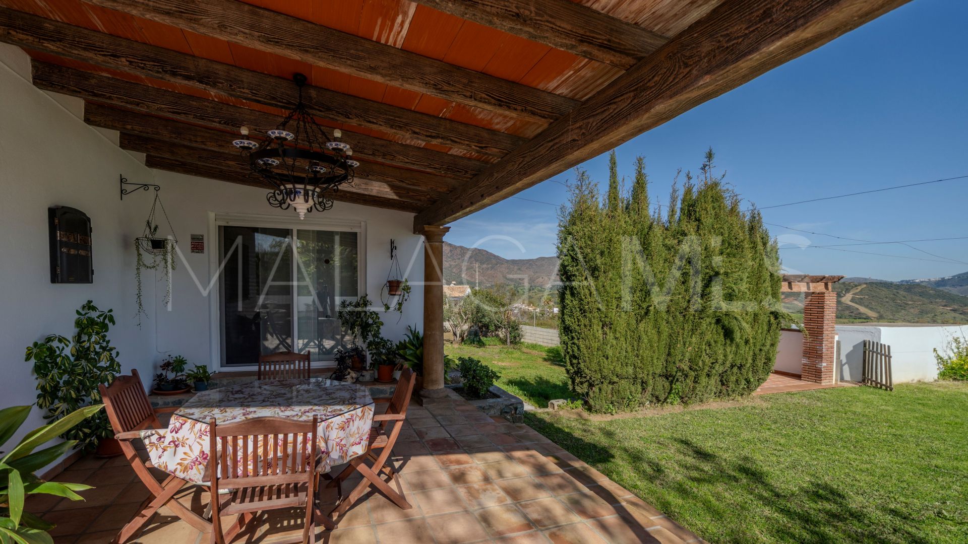 For sale Entrerrios semi detached house with 4 bedrooms