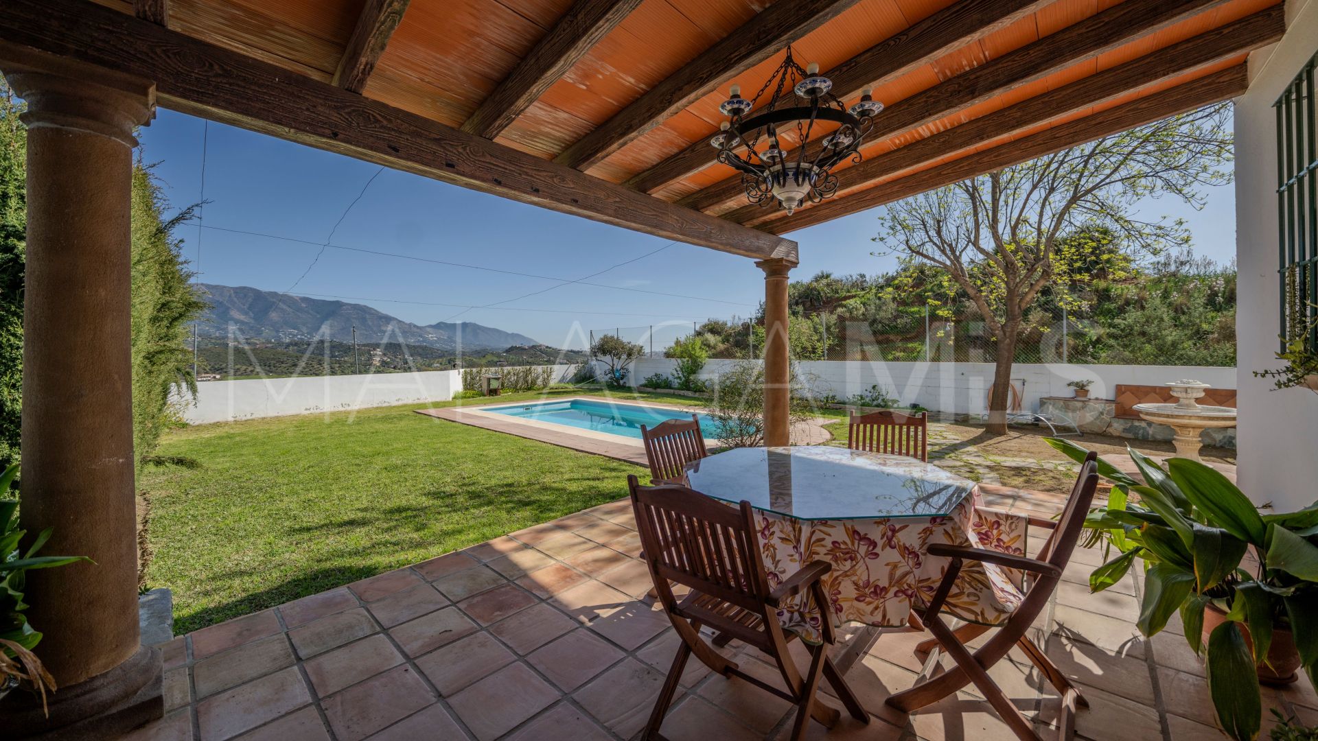 For sale Entrerrios semi detached house with 4 bedrooms