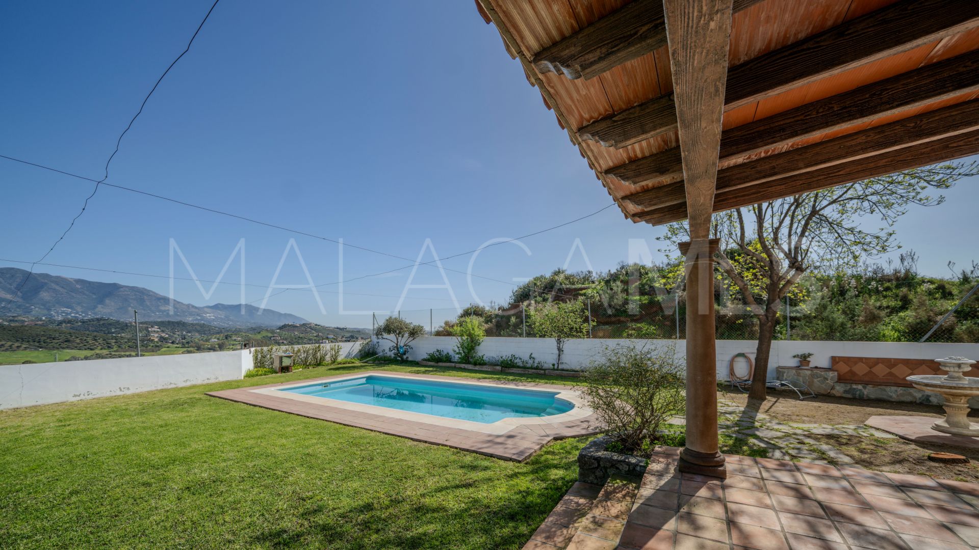 For sale Entrerrios semi detached house with 4 bedrooms