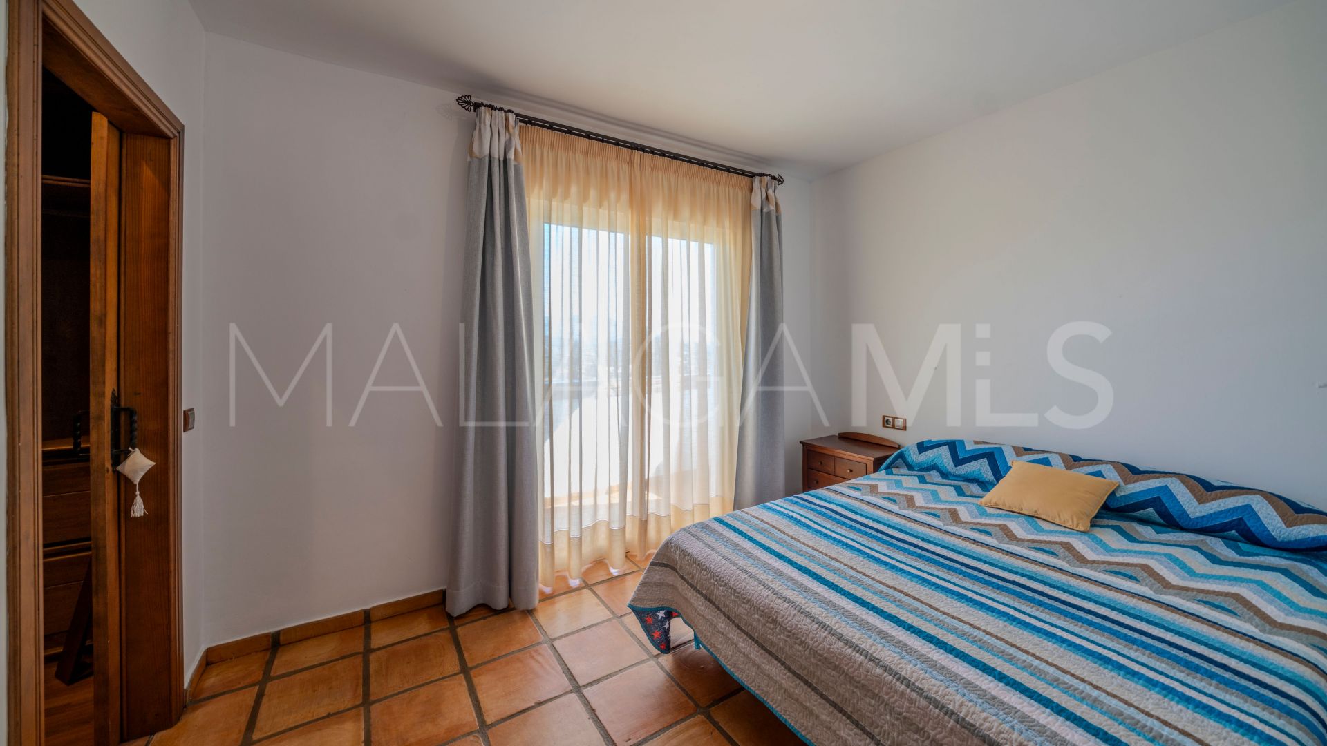 For sale Entrerrios semi detached house with 4 bedrooms