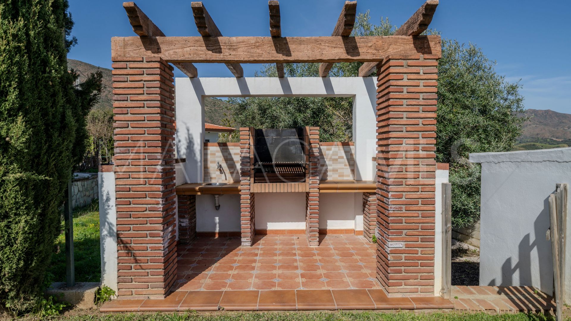 For sale Entrerrios semi detached house with 4 bedrooms