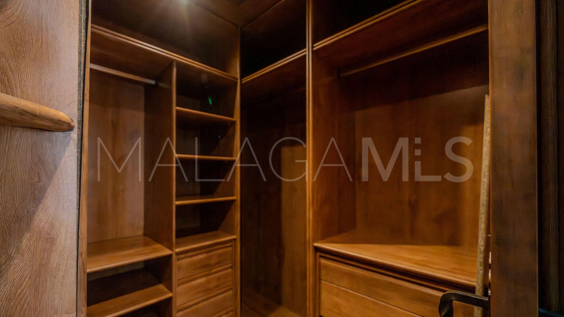 For sale Entrerrios semi detached house with 4 bedrooms