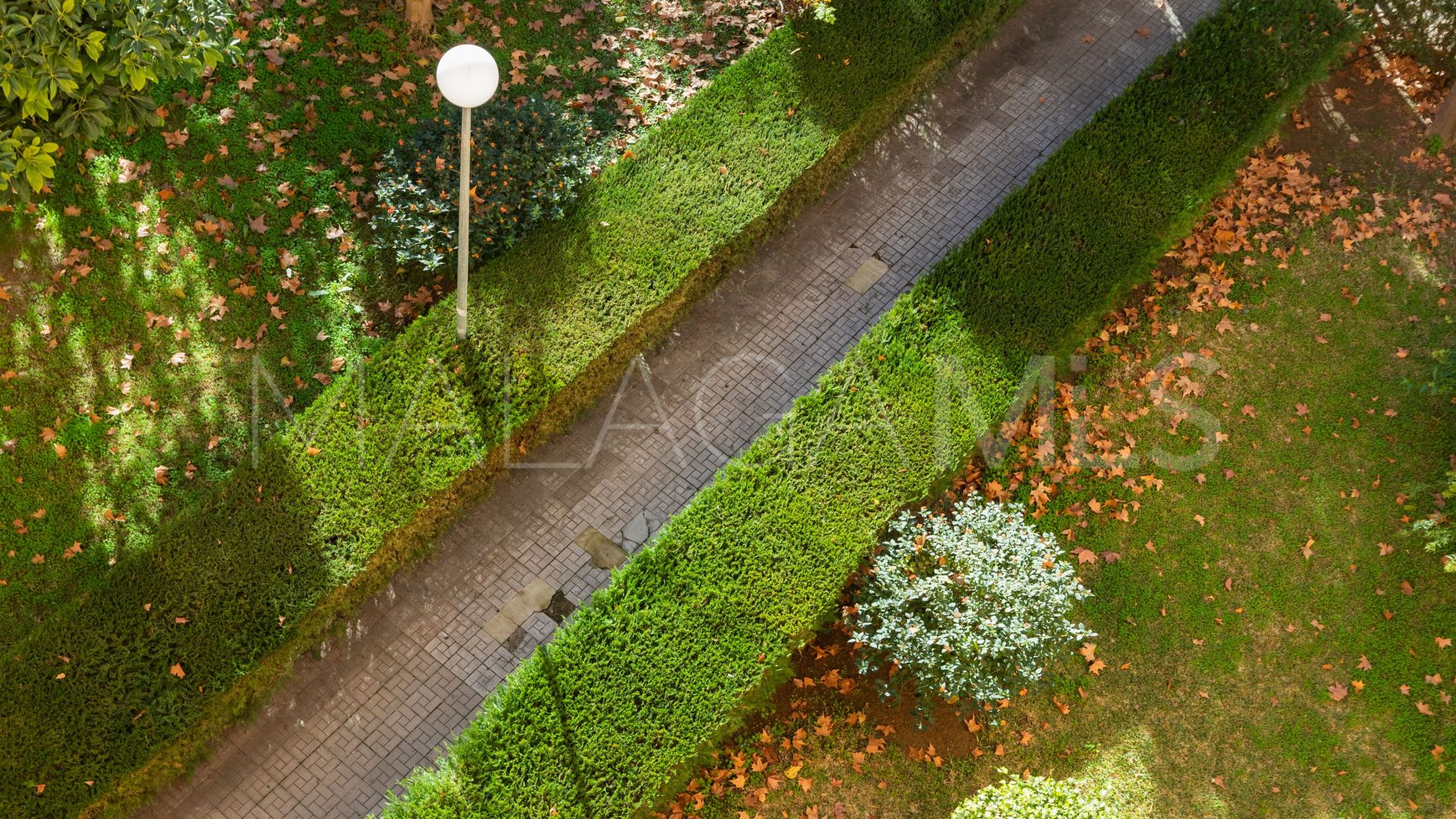 3 bedrooms flat for sale in Fuengirola Centro