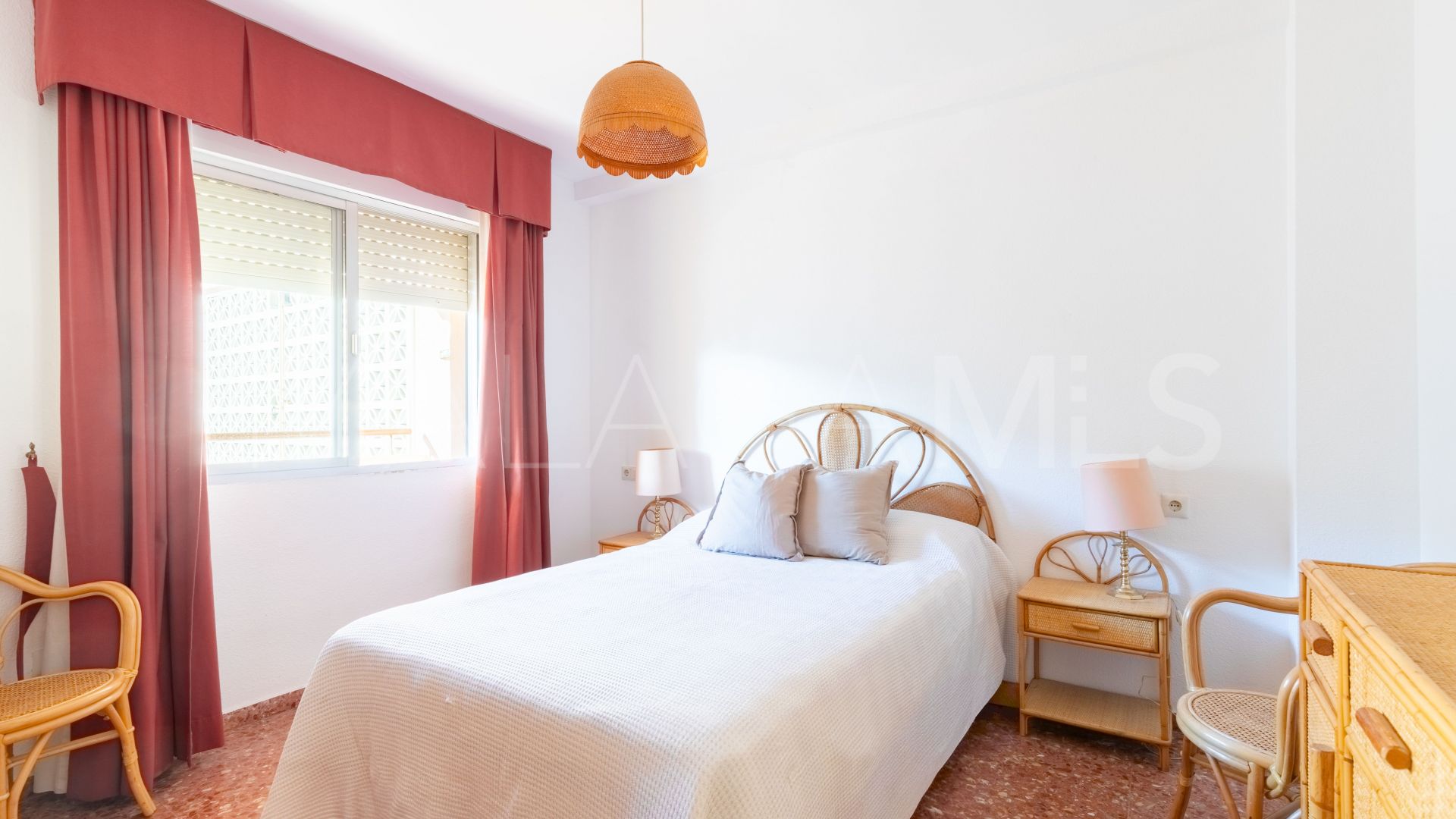 3 bedrooms flat for sale in Fuengirola Centro