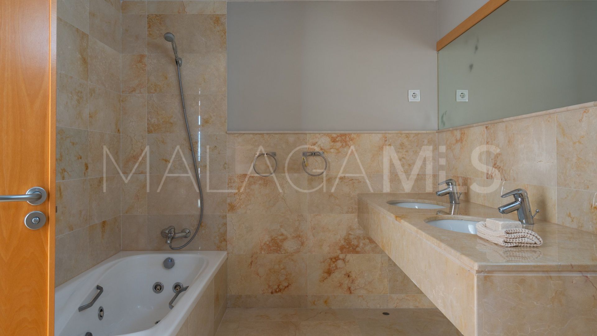 Appartement terrasse for sale in Lomas de los Monteros