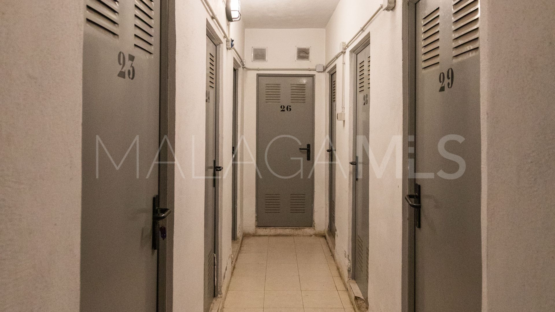 Apartamento a la venta with 2 bedrooms in Elviria