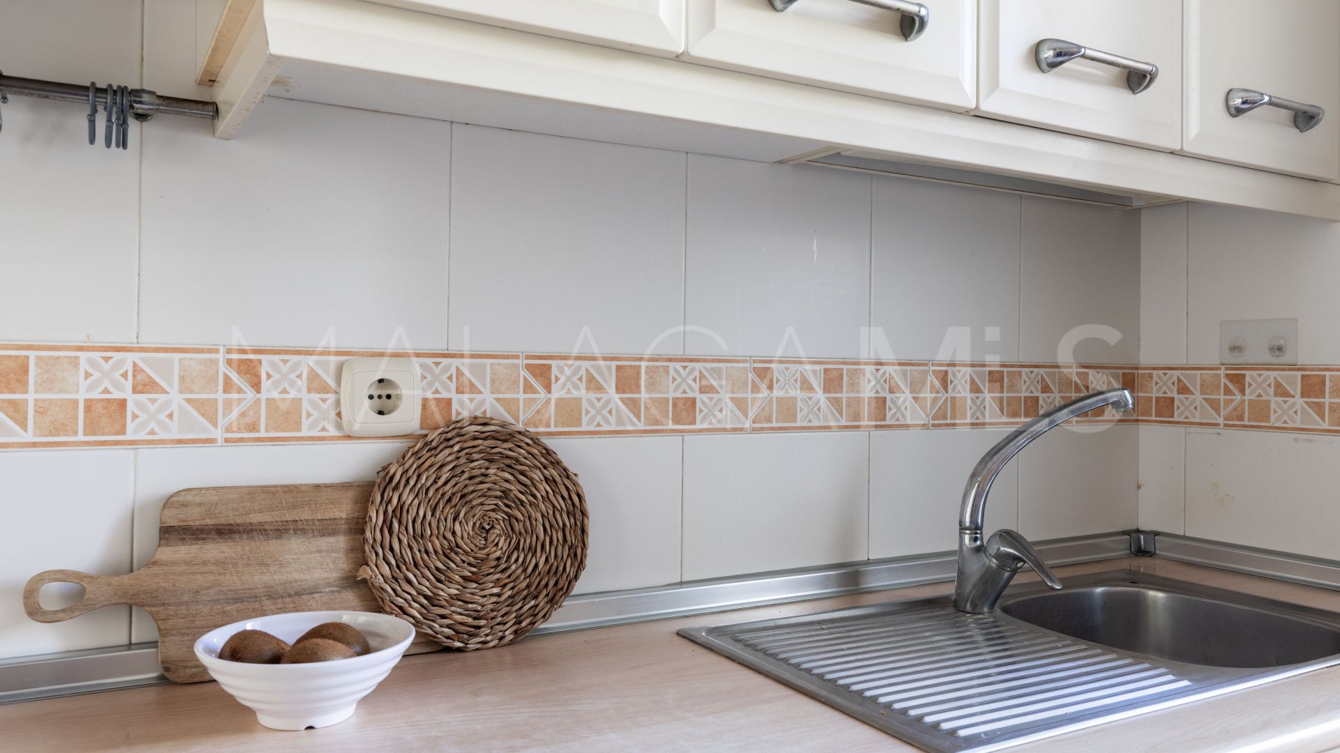 Apartamento a la venta with 2 bedrooms in Elviria