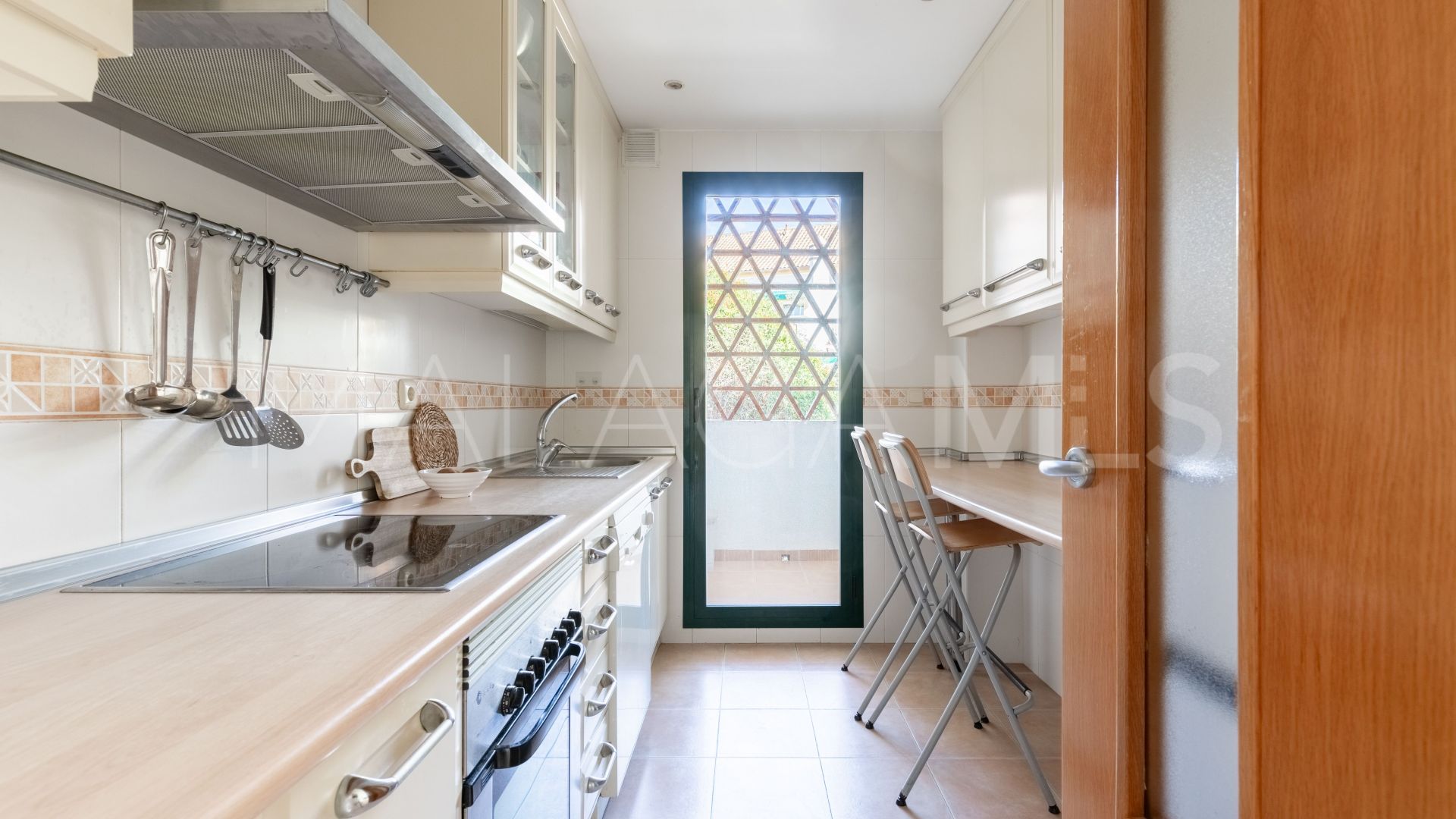 Apartamento a la venta with 2 bedrooms in Elviria