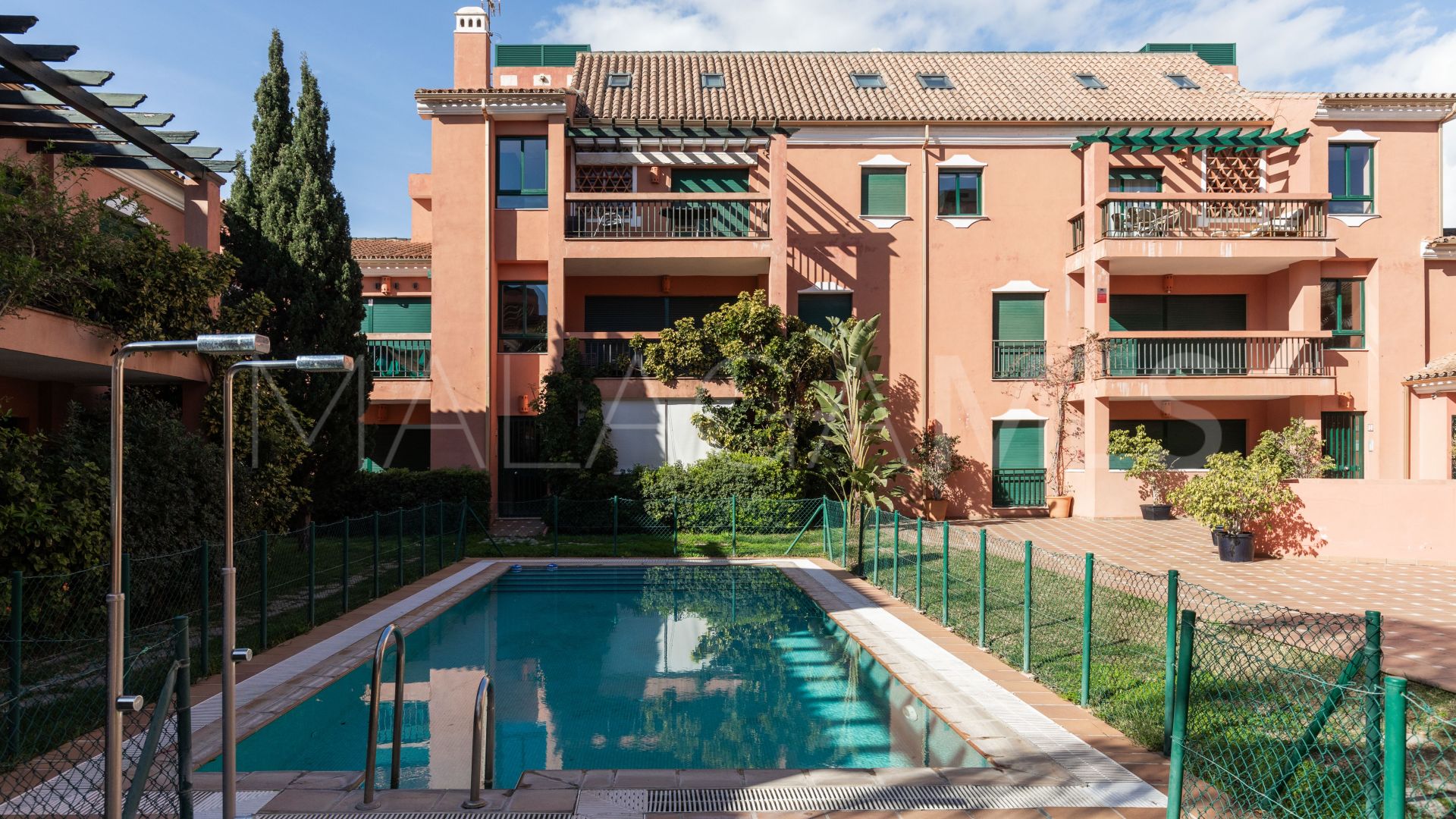 Apartamento a la venta with 2 bedrooms in Elviria