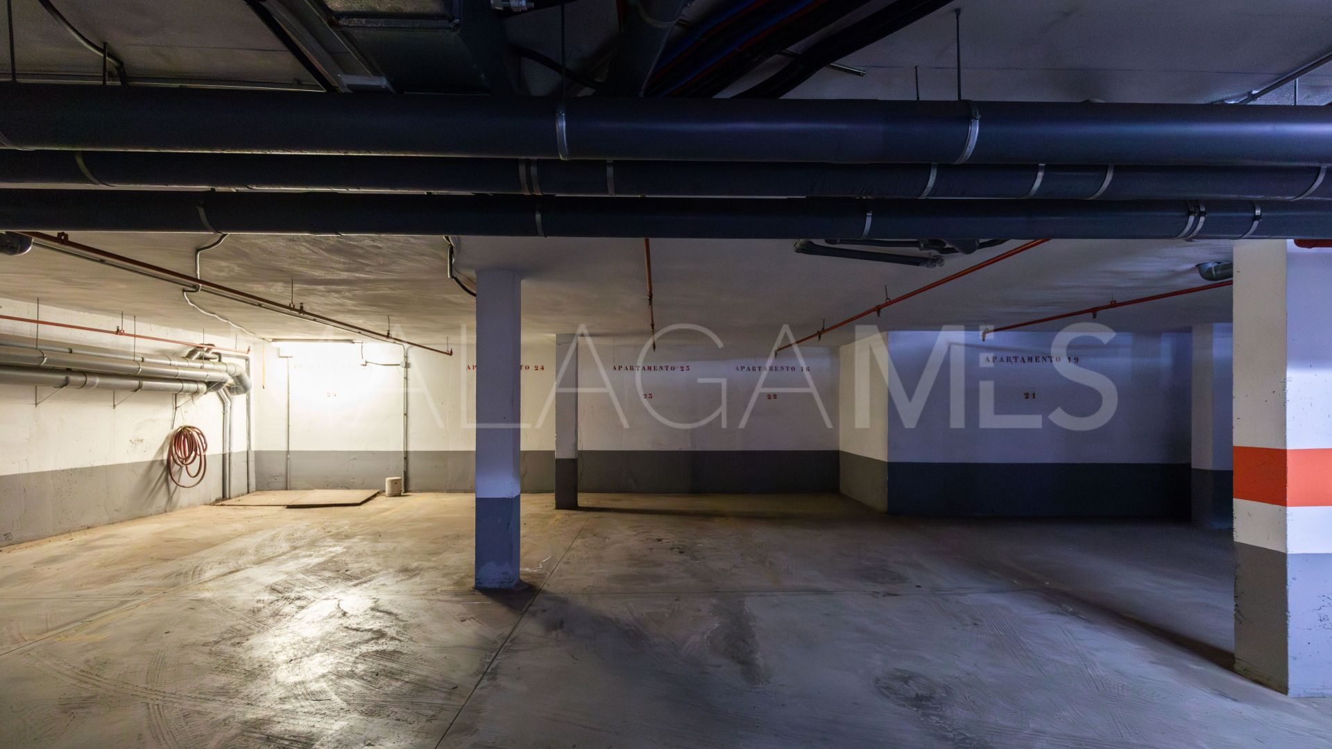 Apartamento a la venta with 2 bedrooms in Elviria