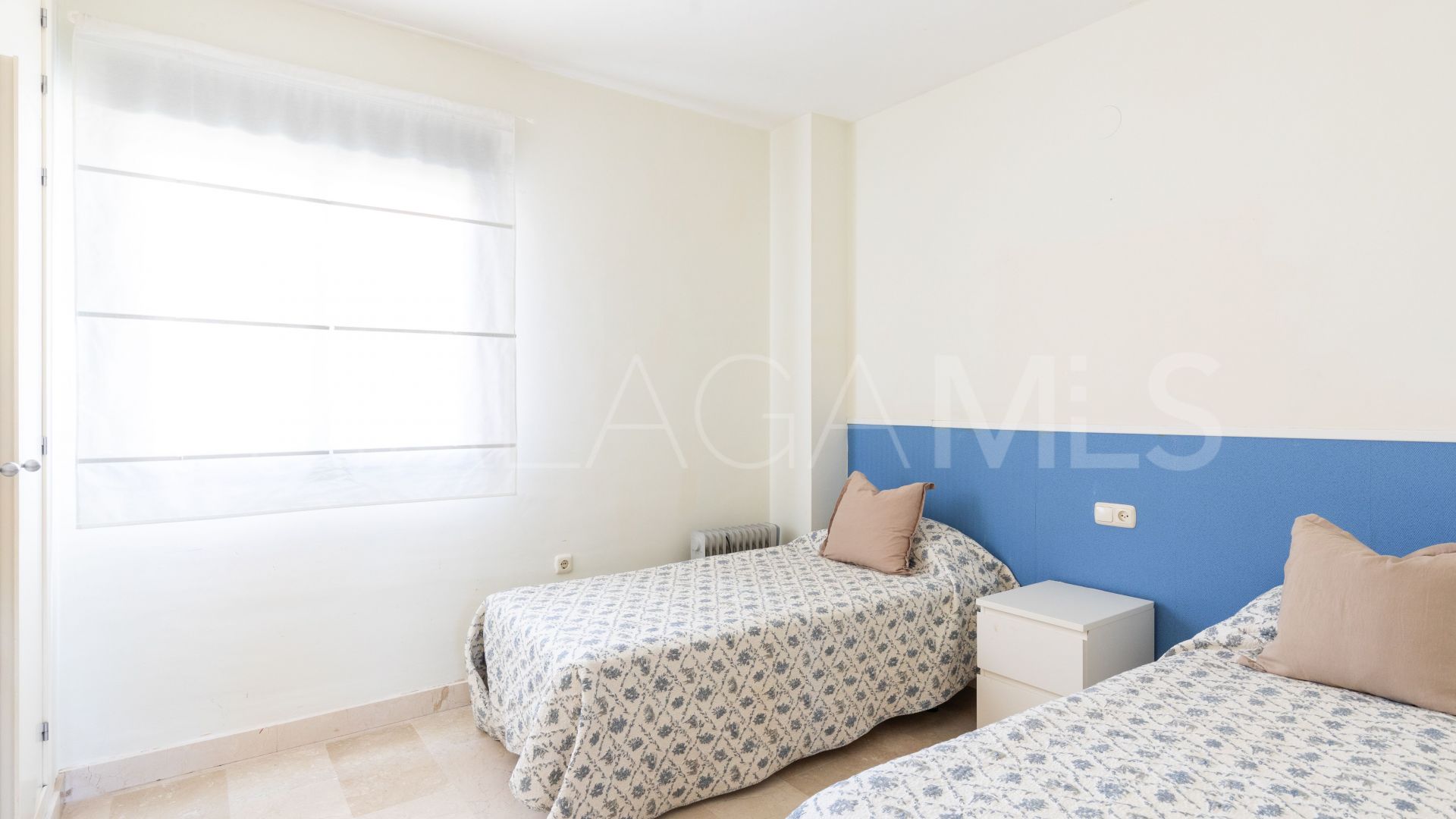 Apartamento a la venta with 2 bedrooms in Elviria