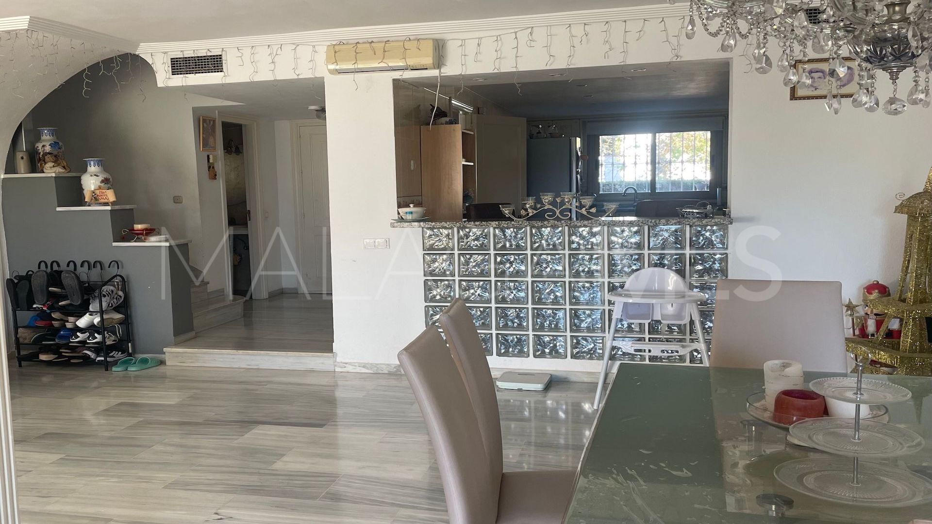 Se vende adosado in Estepona Este de 4 bedrooms