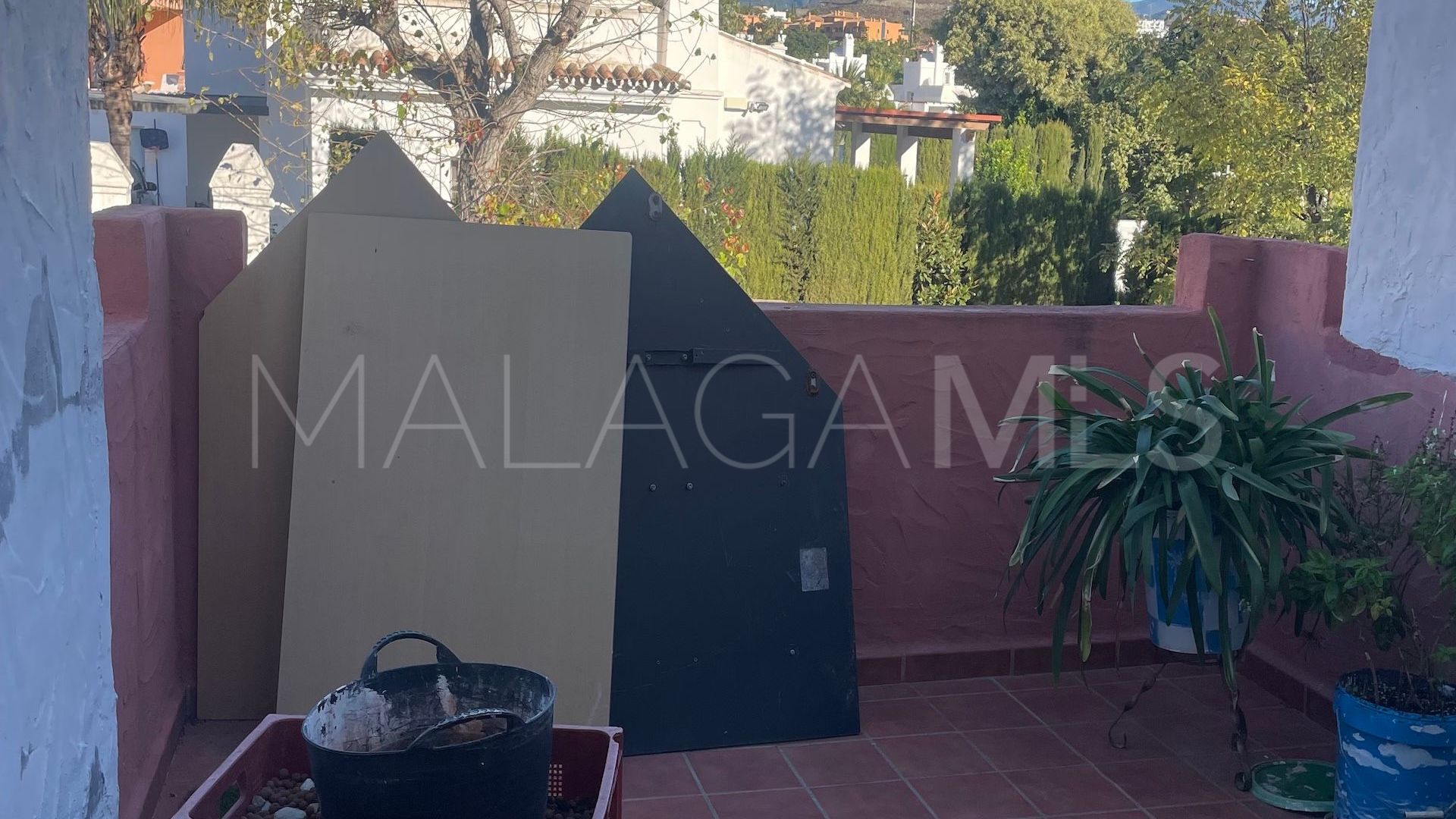 Se vende adosado in Estepona Este de 4 bedrooms
