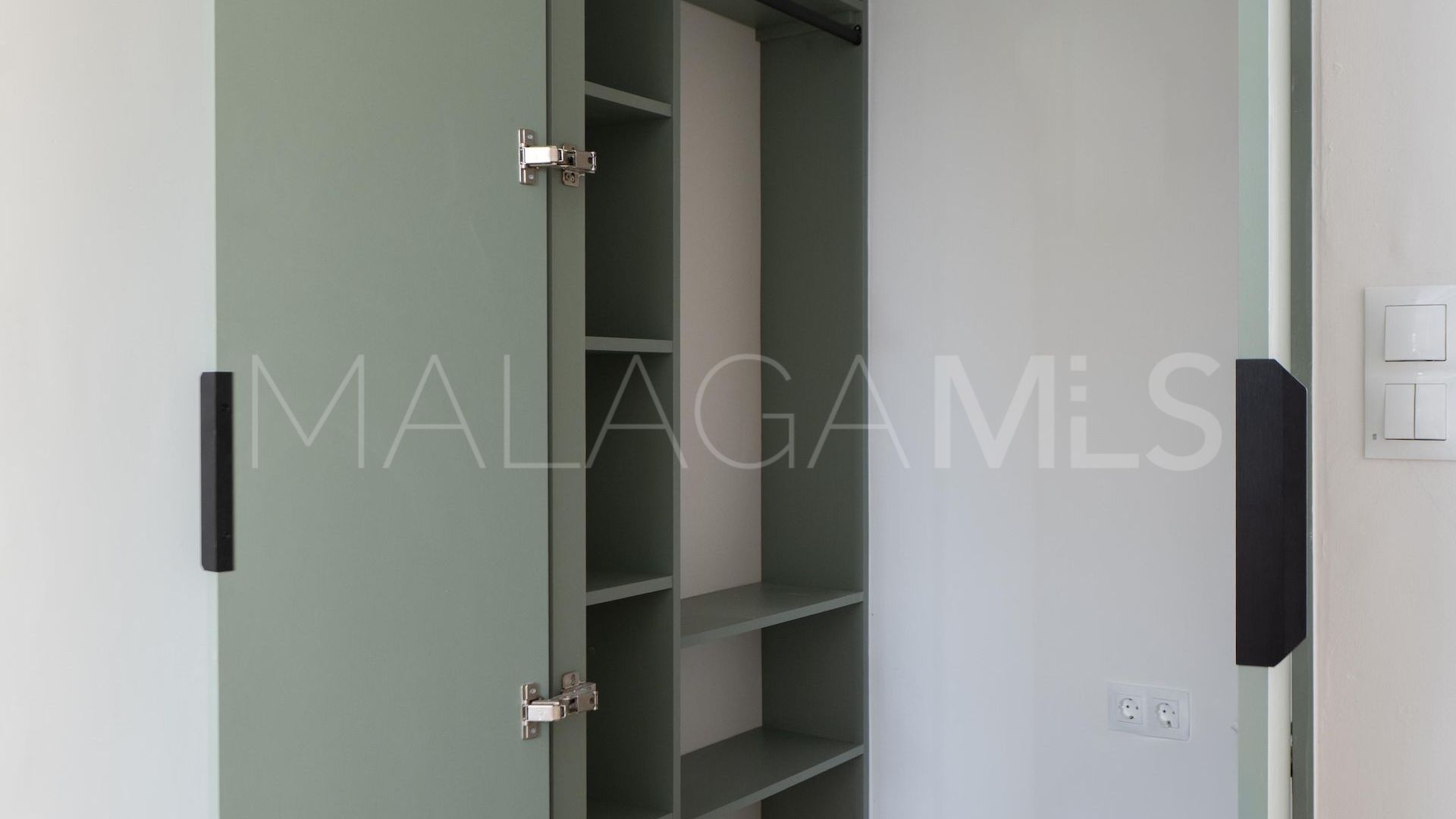 Apartment for sale in Estepona East with 1 bedroom