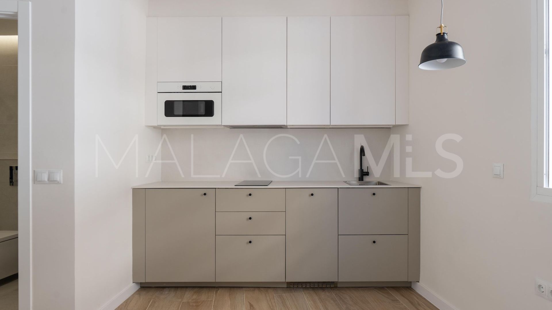 Apartment for sale in Estepona East with 1 bedroom