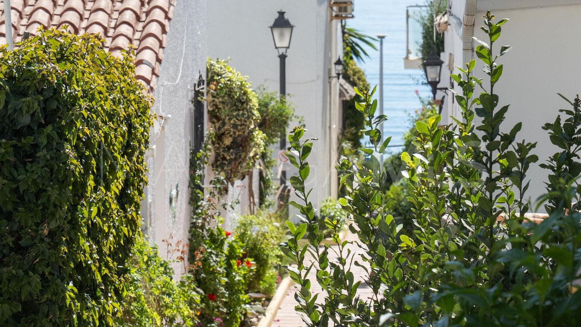 Apartment for sale in Estepona East with 1 bedroom