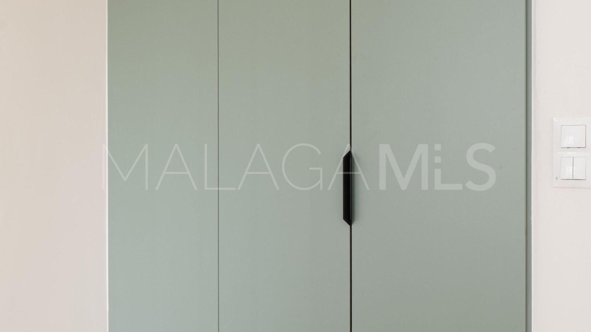 Apartment for sale in Estepona East with 1 bedroom