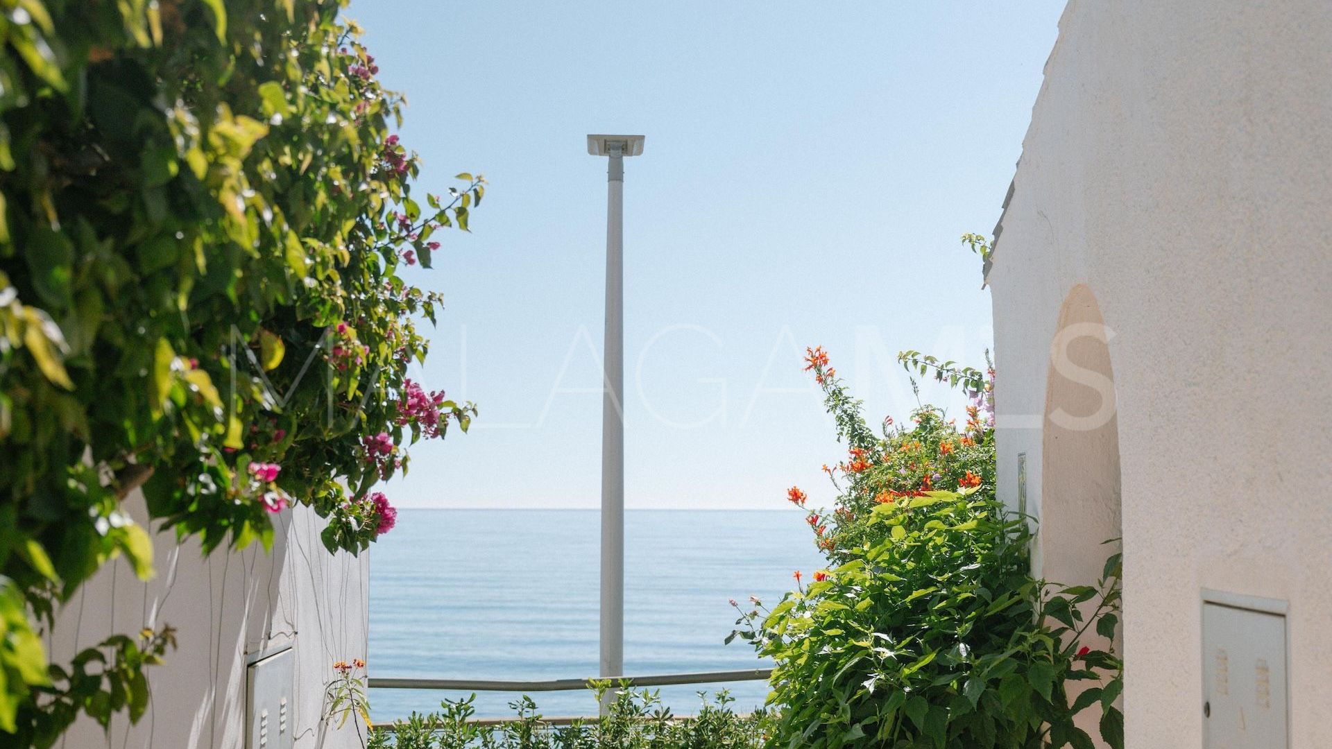 Apartment for sale in Estepona East with 1 bedroom