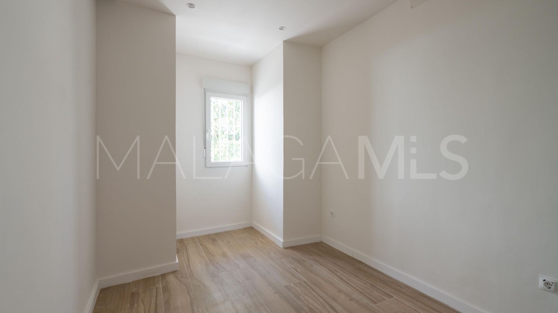 Apartment for sale in Estepona East with 1 bedroom