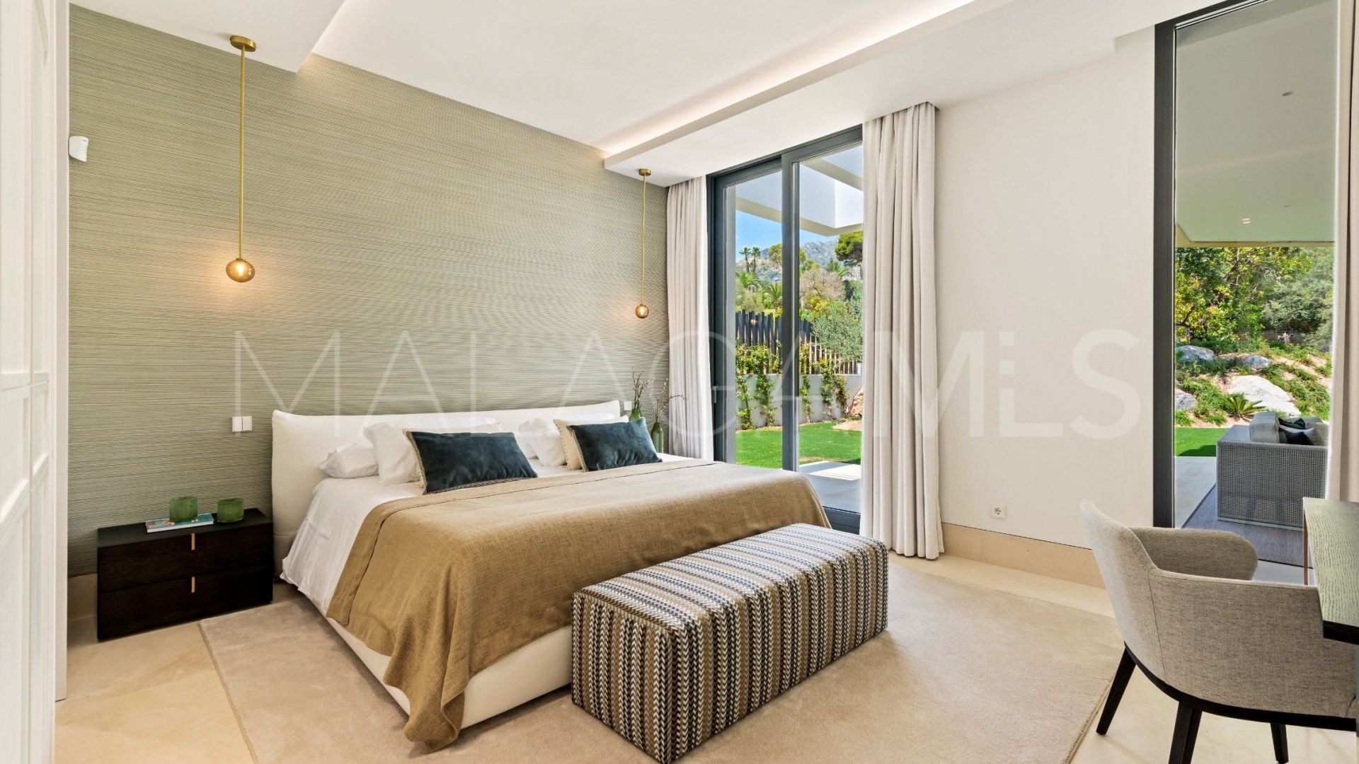 Villa for sale in Cascada de Camojan