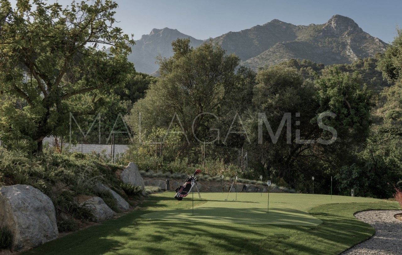 Villa for sale in Cascada de Camojan