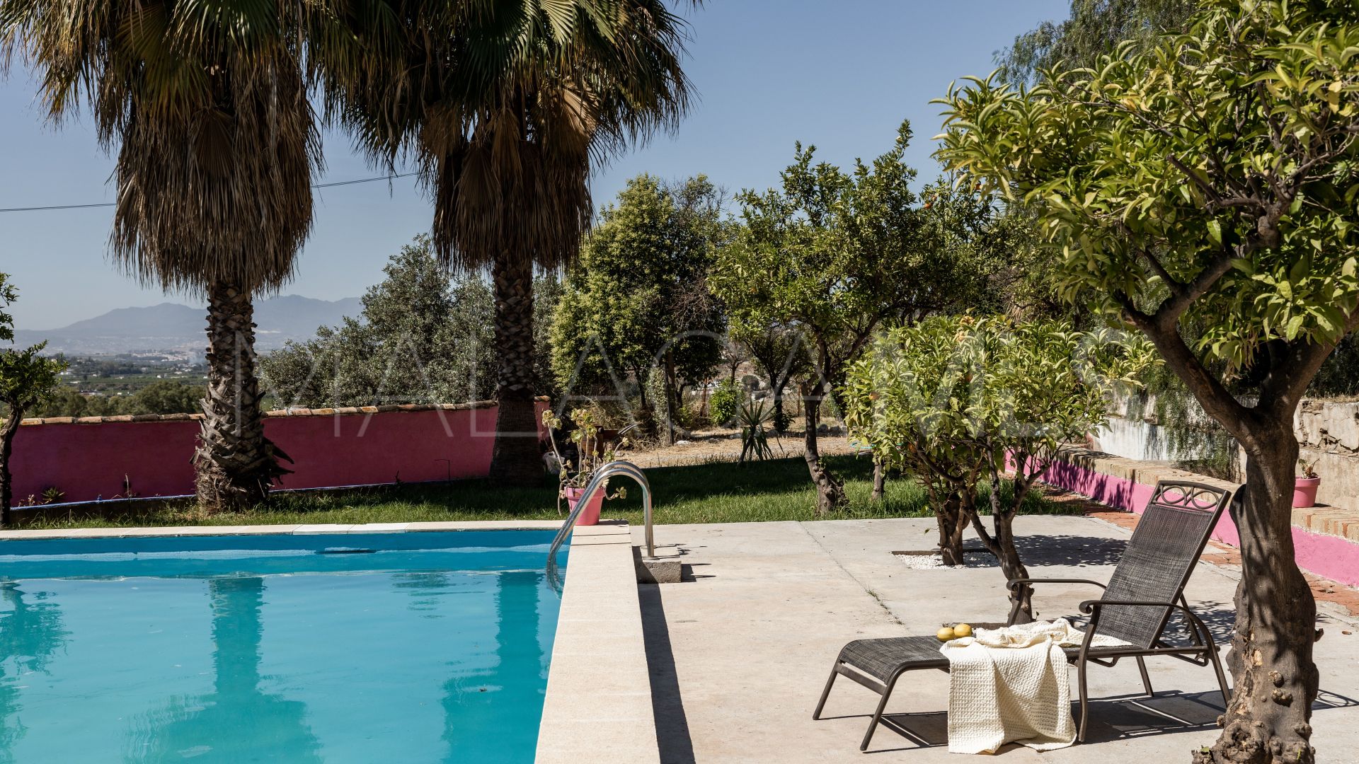 Alora finca for sale