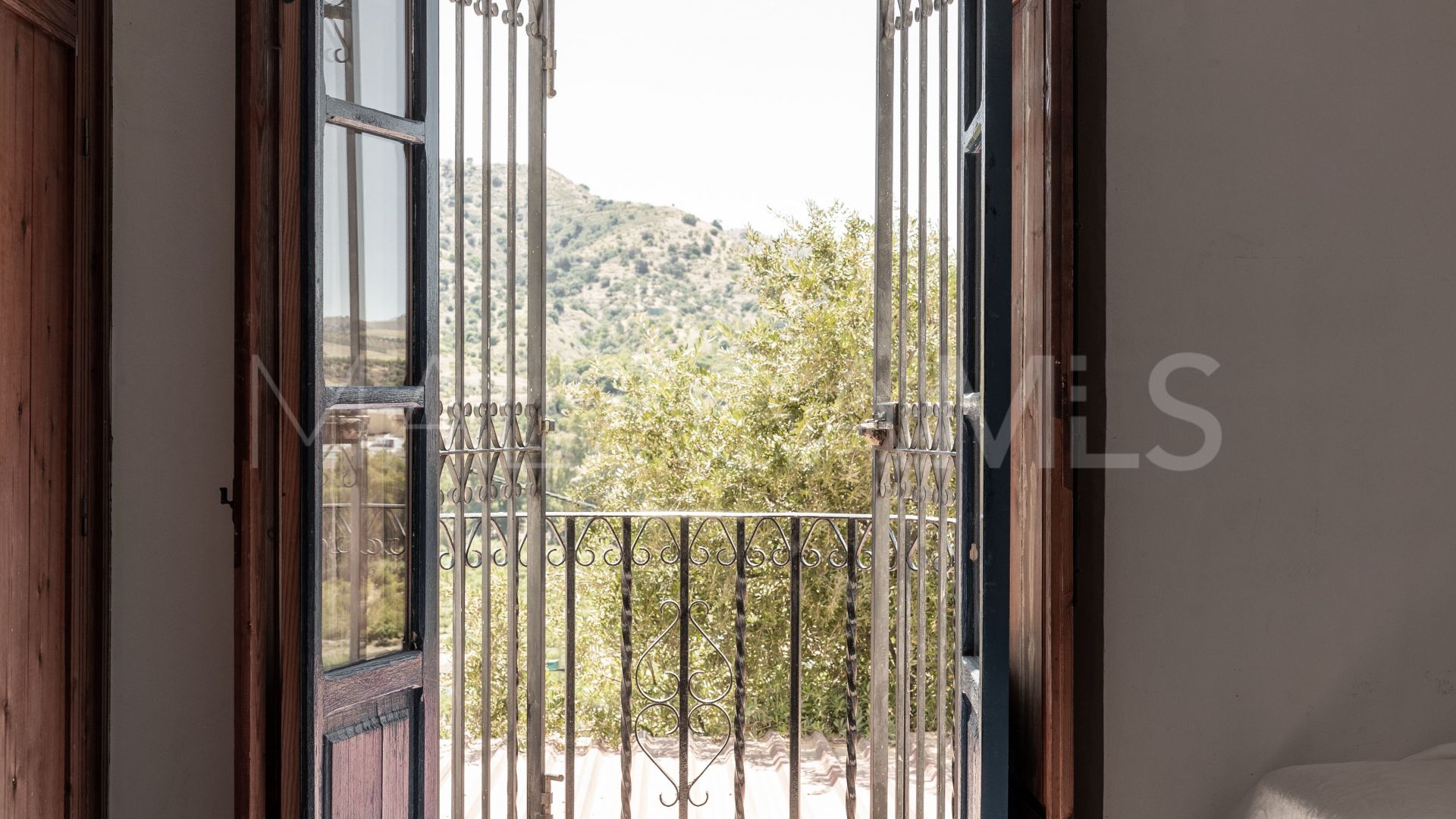 Alora finca for sale