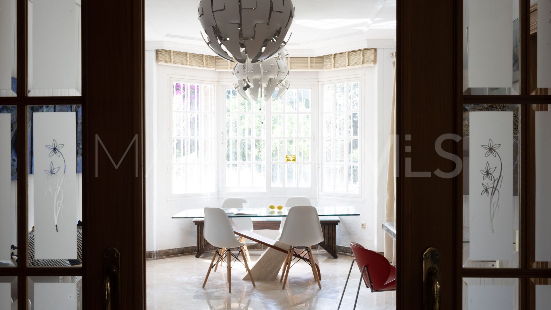 Villa for sale in El Coto