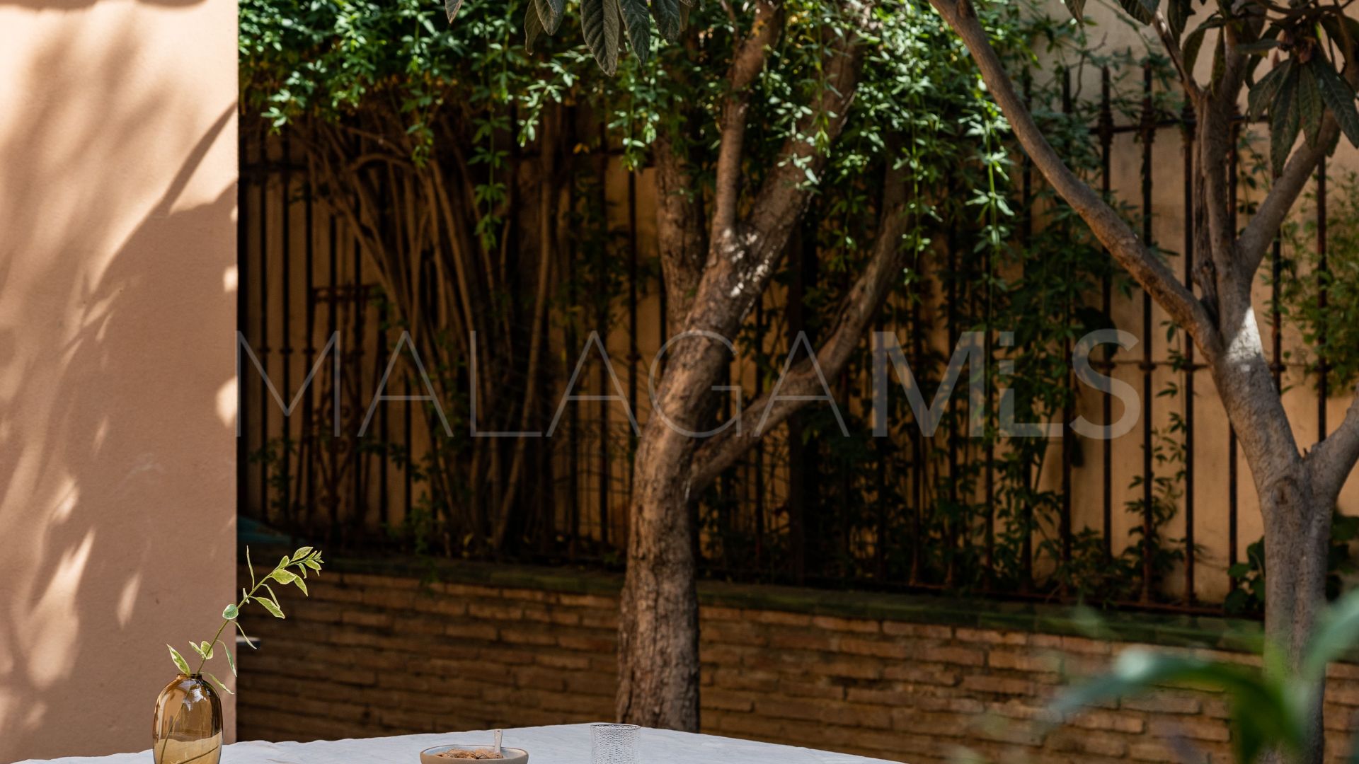 Villa for sale in El Coto