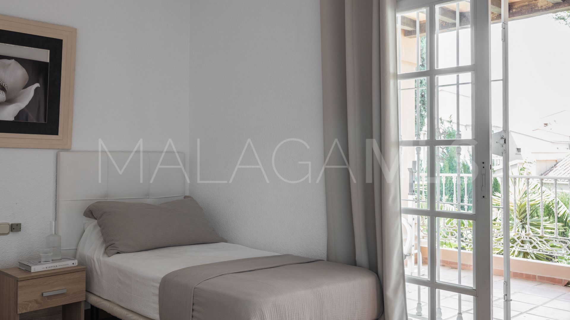 Villa for sale in El Coto