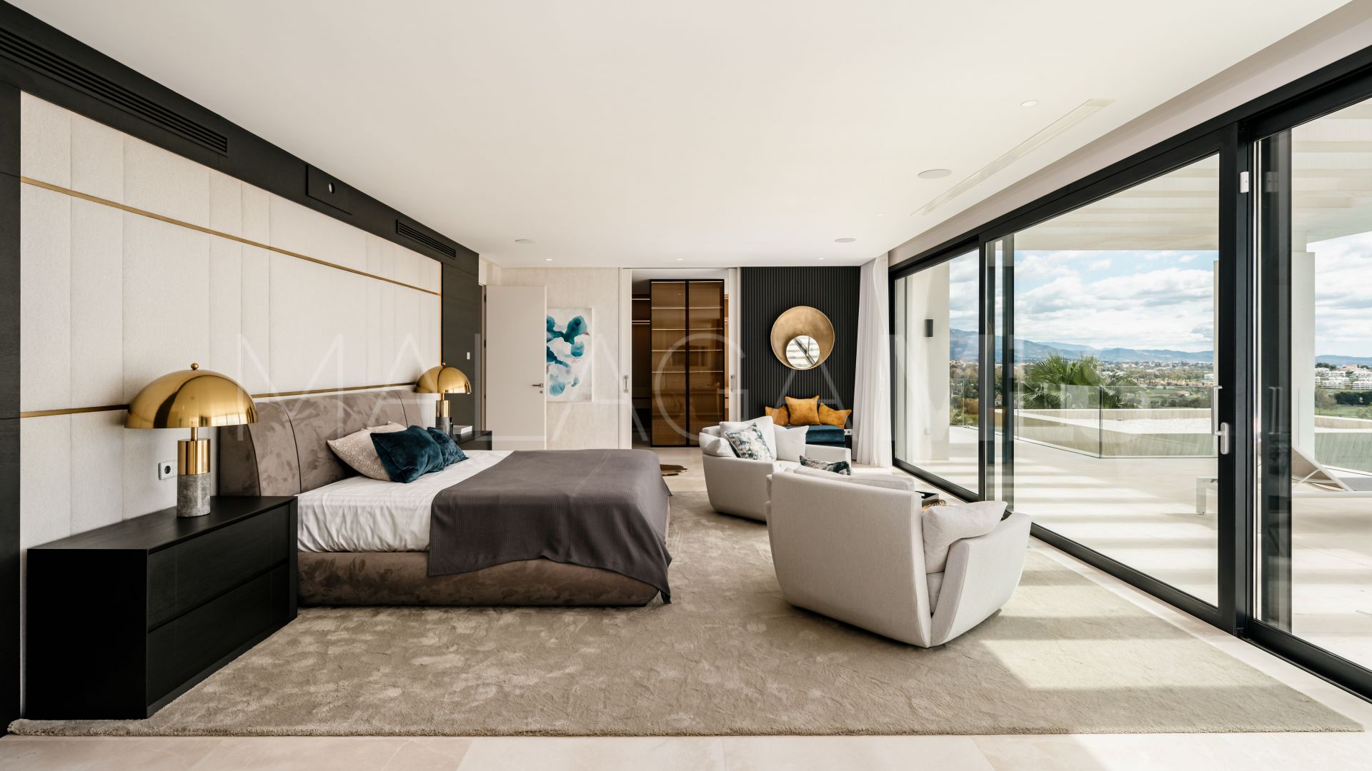 Villa for sale in Paraiso Alto