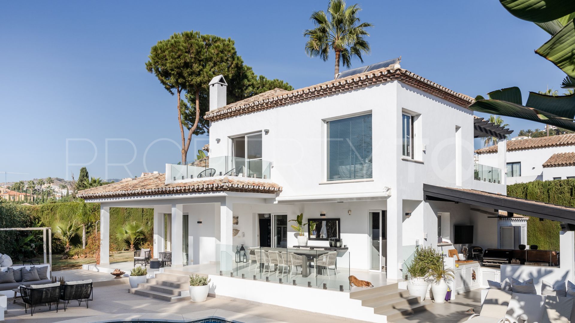For sale villa in Marbella Country Club with 4 bedrooms