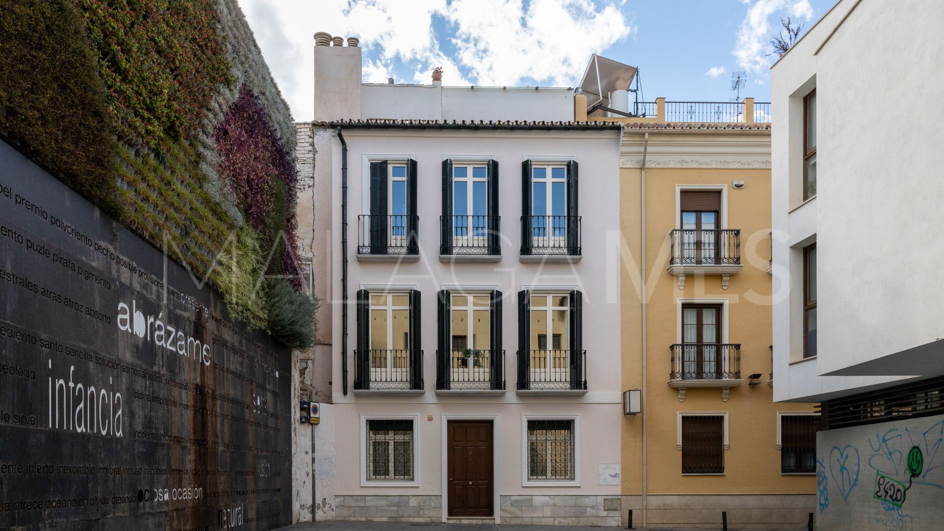 Hus i byn for sale in Malaga