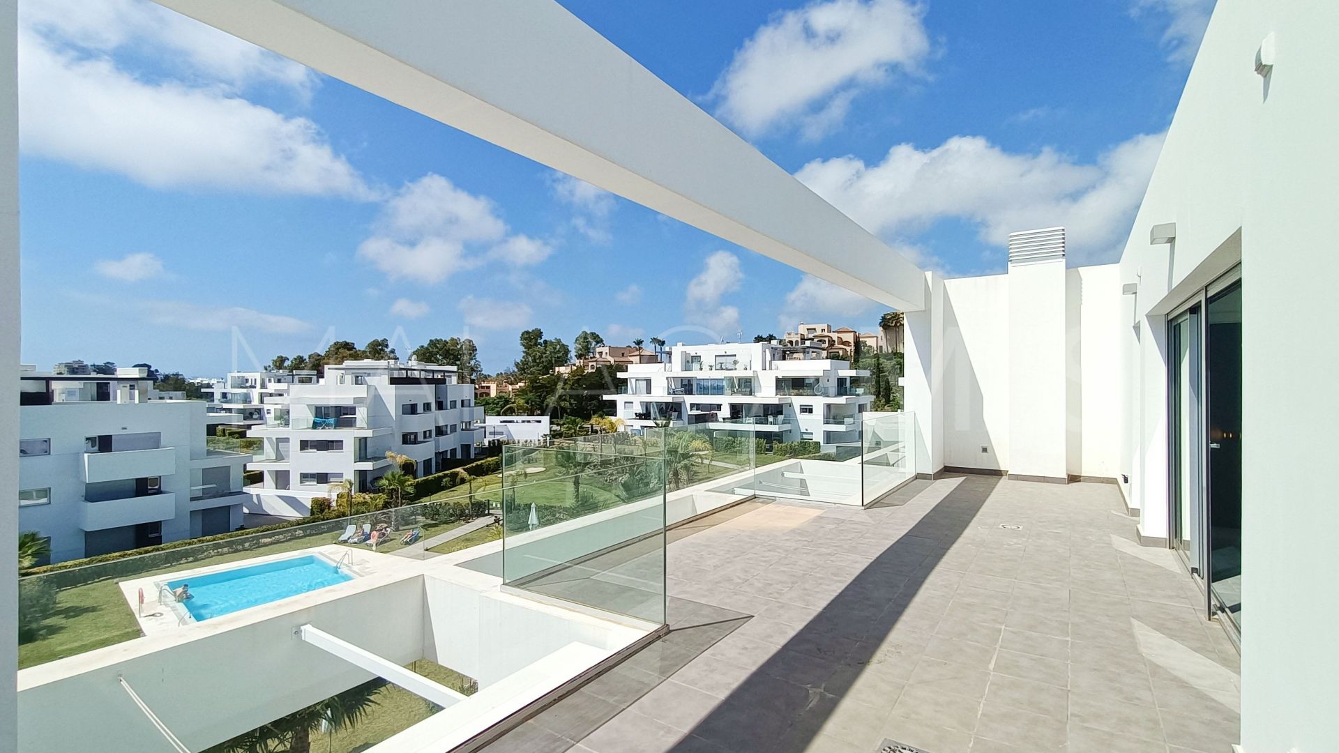 Zweistöckiges penthouse for sale in Marques de Guadalmina